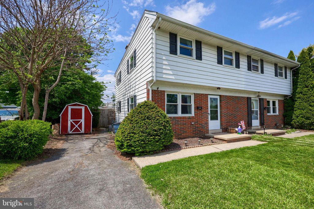 Photo of 508 W Marion Street, LITITZ, PA 17543 (MLS # PALA2086156)