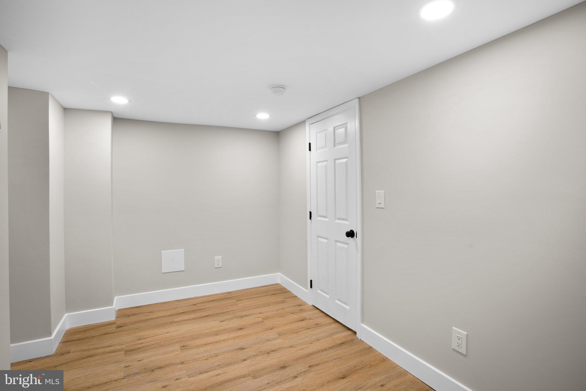 BALTIMORE HIGHLANDS - Residential