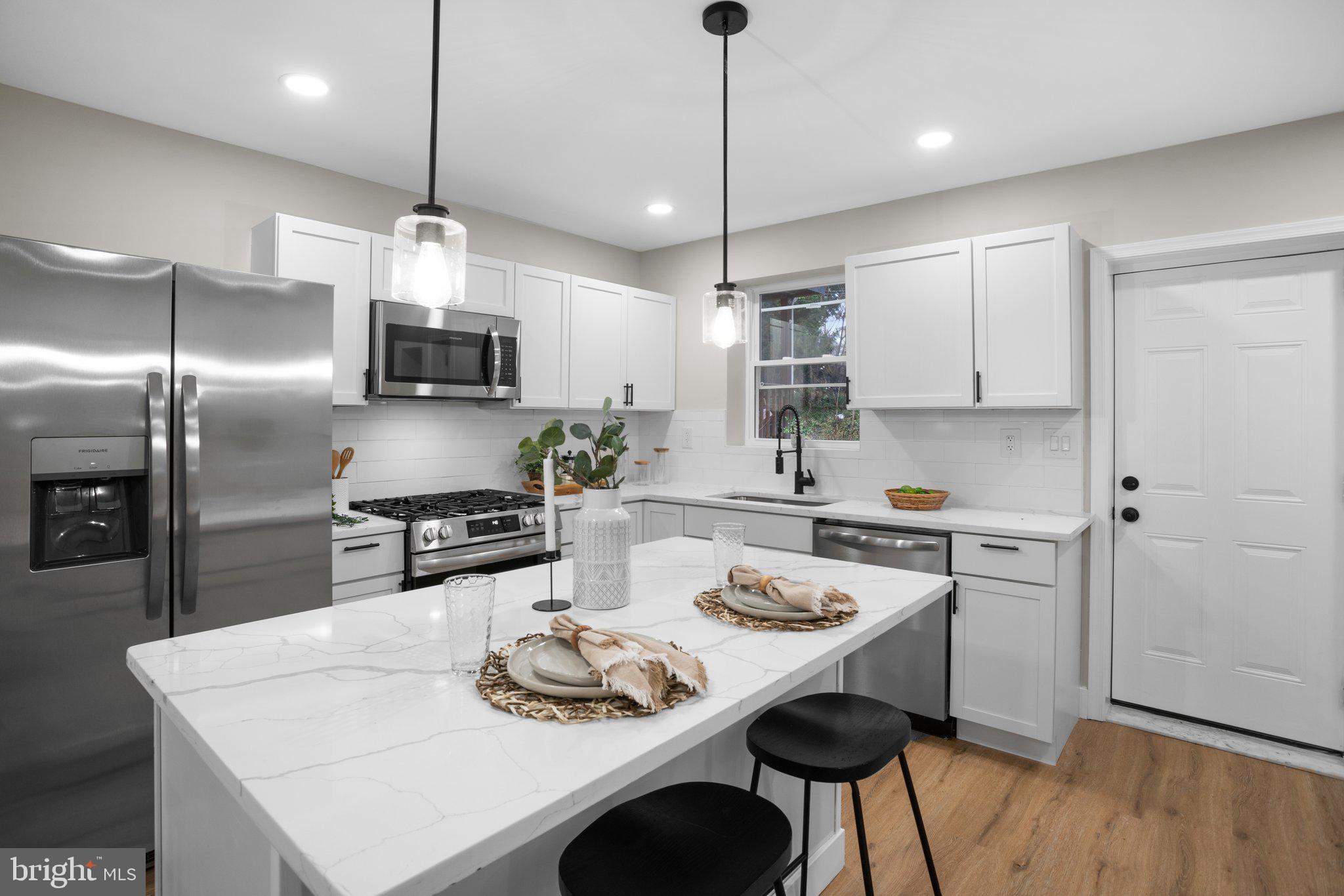 BALTIMORE HIGHLANDS - Residential