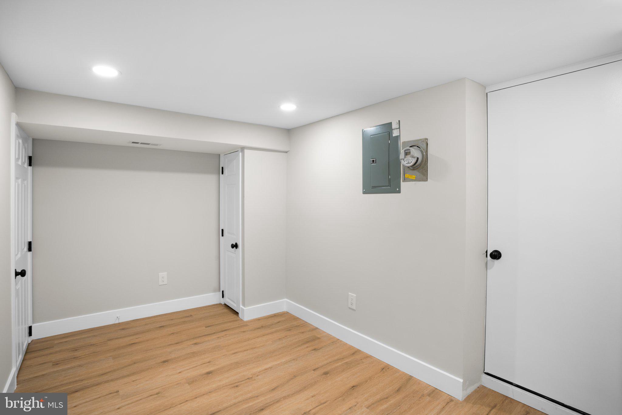 BALTIMORE HIGHLANDS - Residential