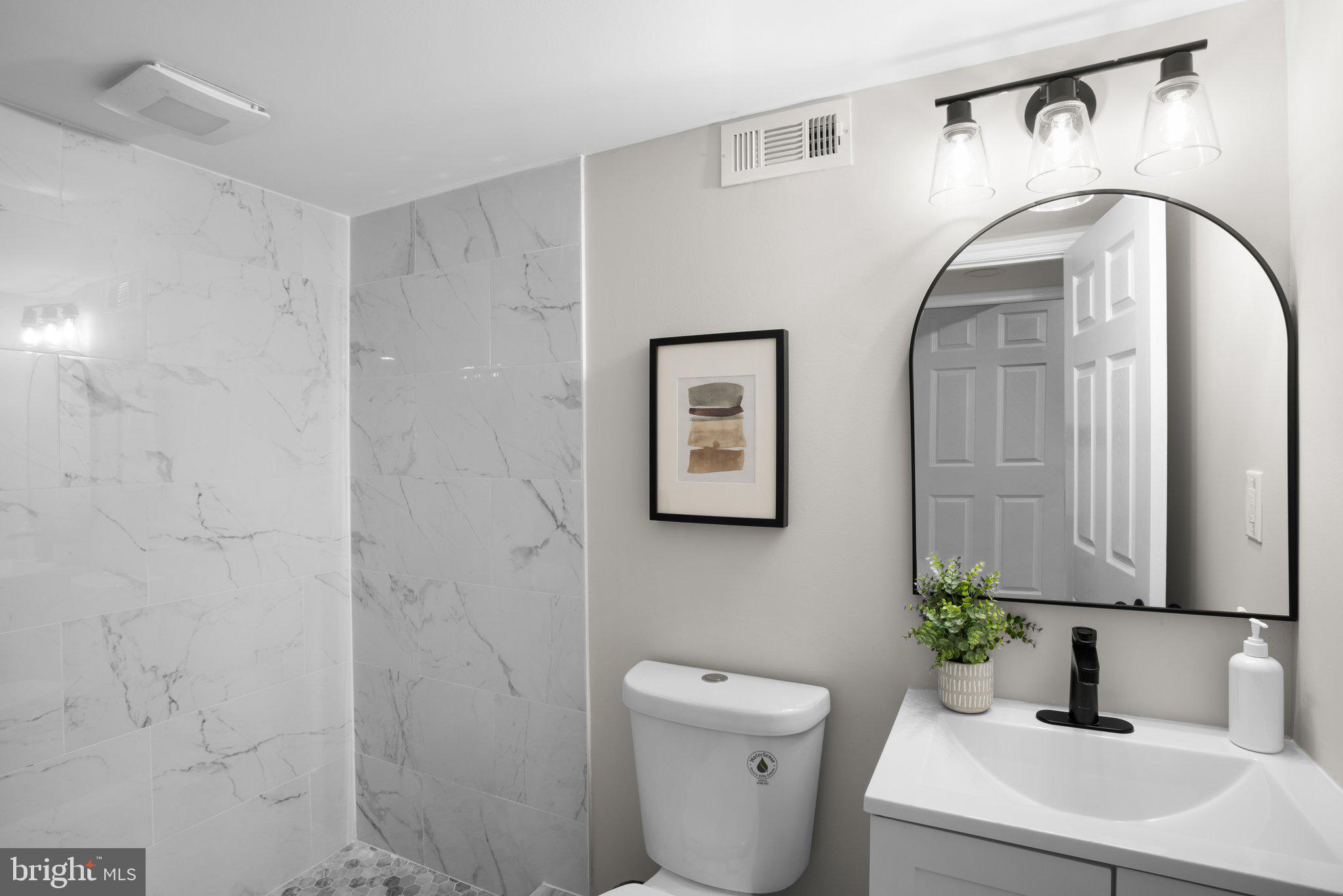 BALTIMORE HIGHLANDS - Residential