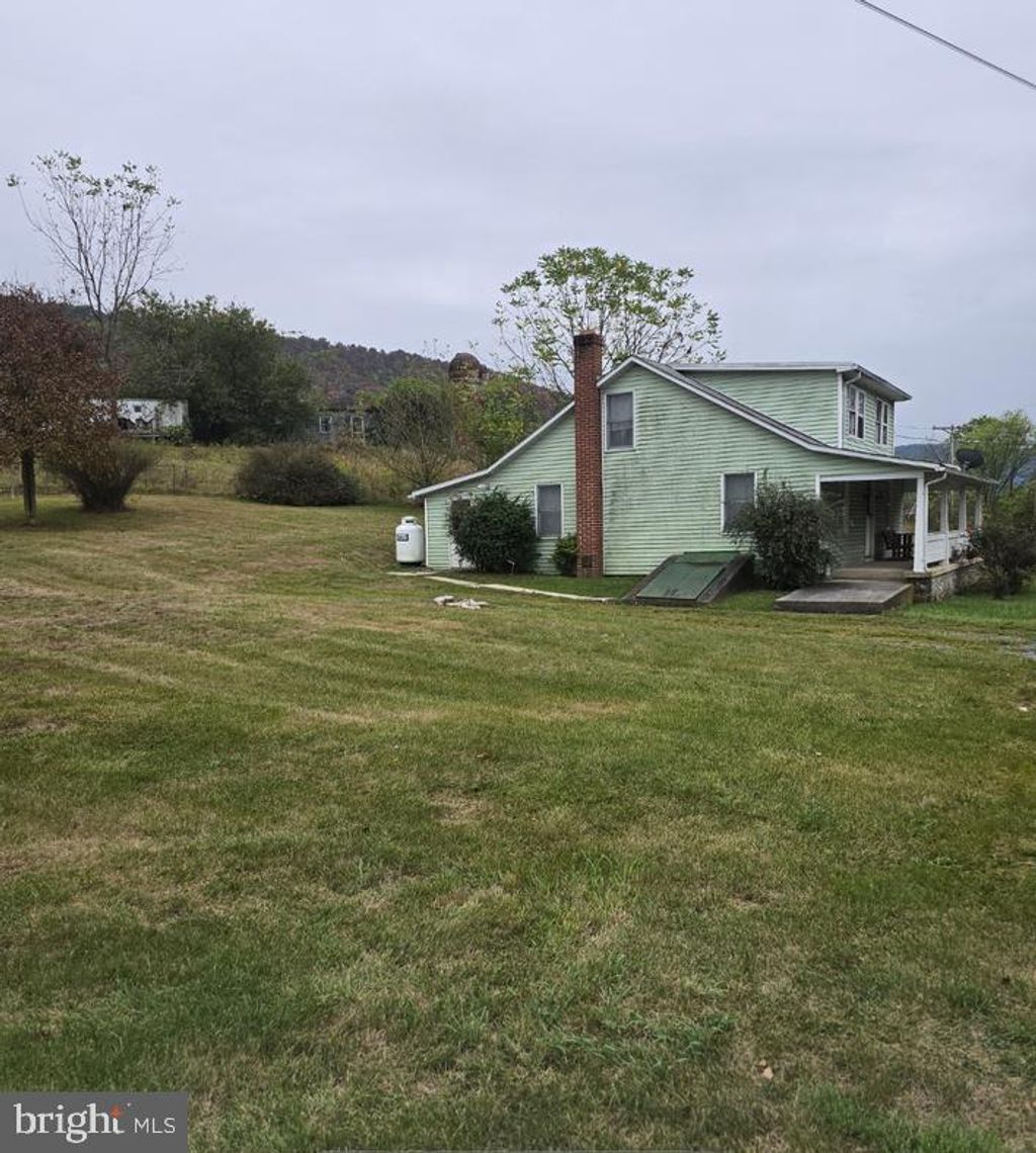 Photo of 18927 Spring Run Road East Rd E, SPRING RUN, PA 17262 (MLS # PAFL2030314)
