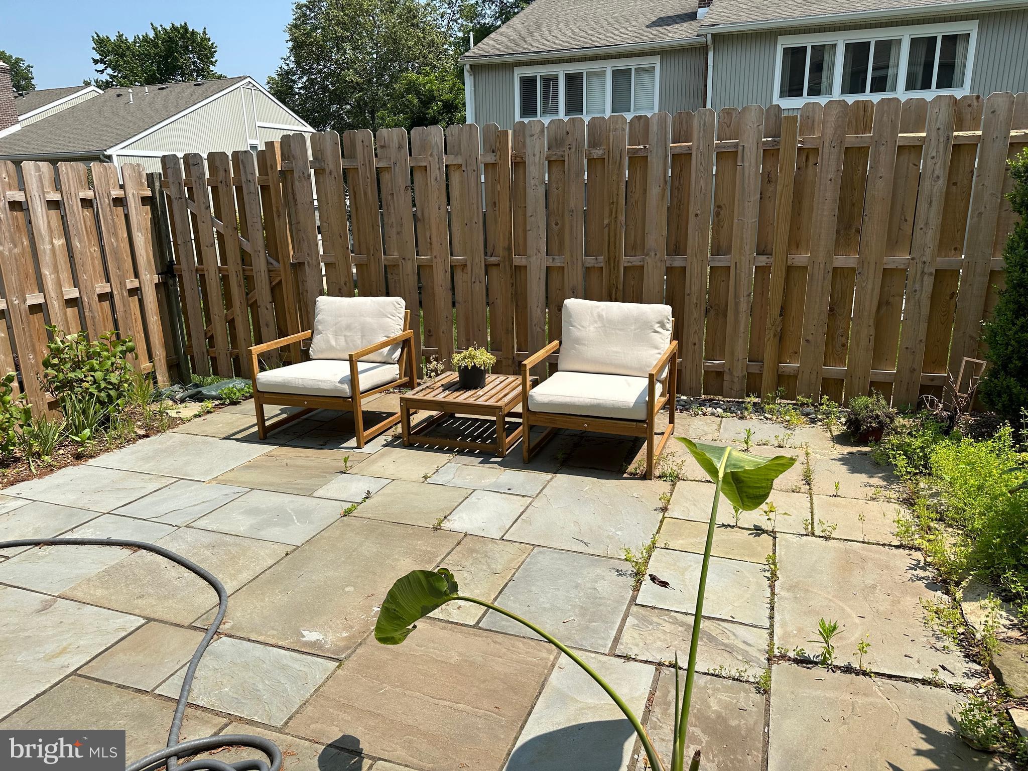 QUEENSTON COMMON - Residential Lease