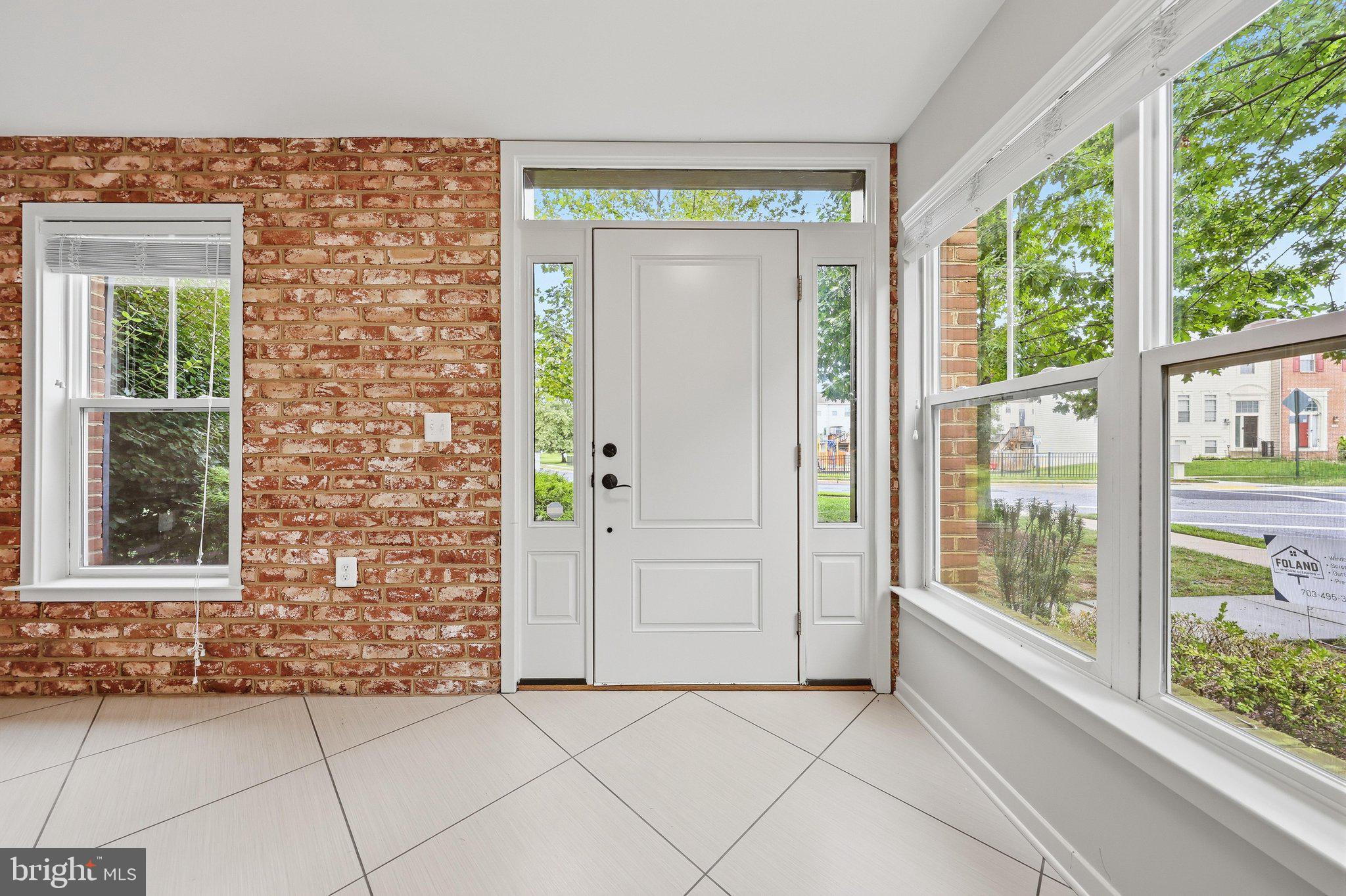 1402 WHEYFIELD DRIVE