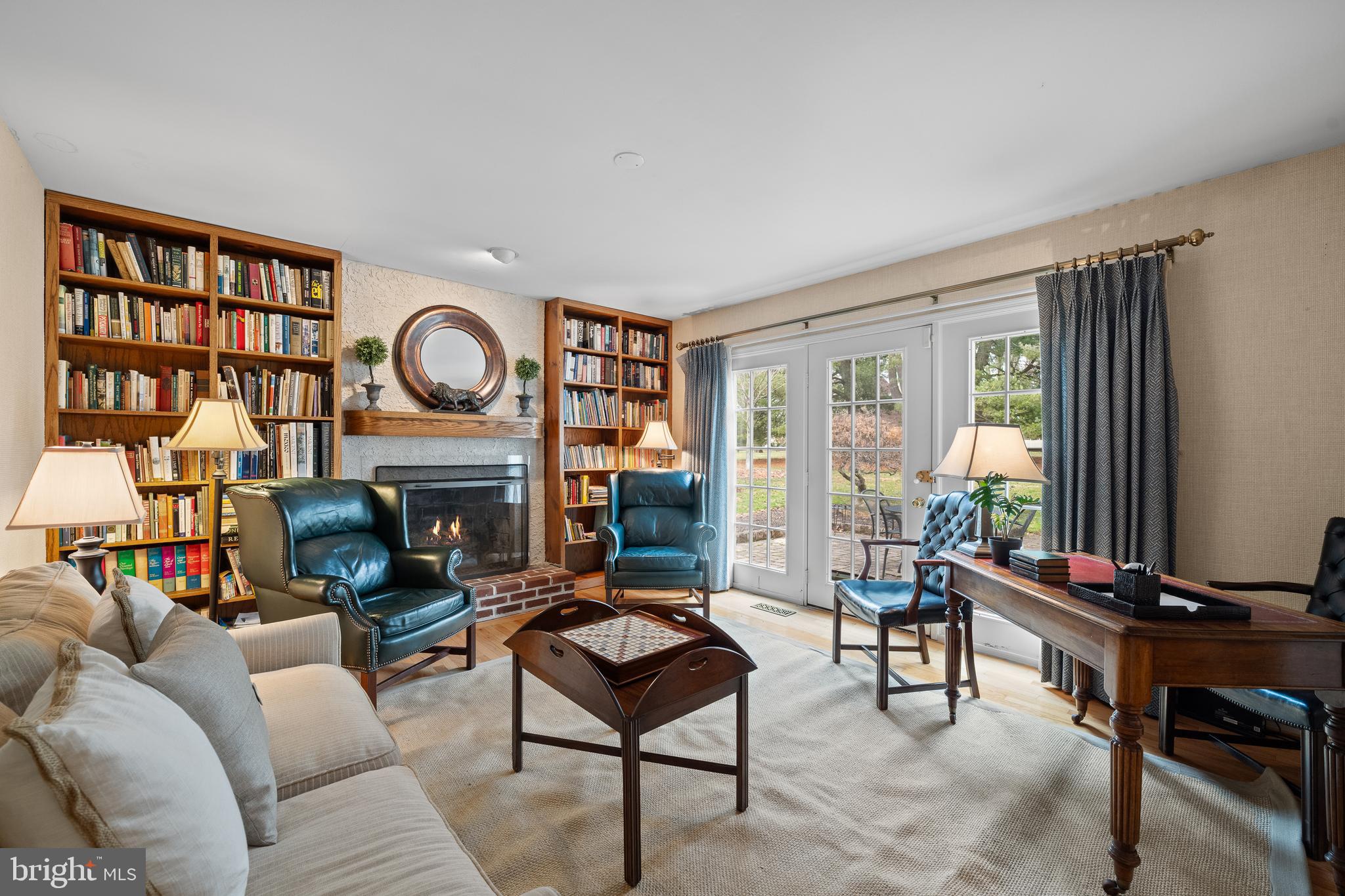 FOX CHAPEL - Residential