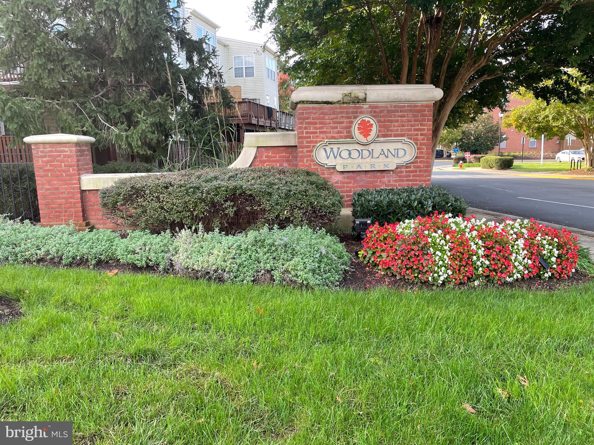 12968 WOOD CRESCENT CIRCLE