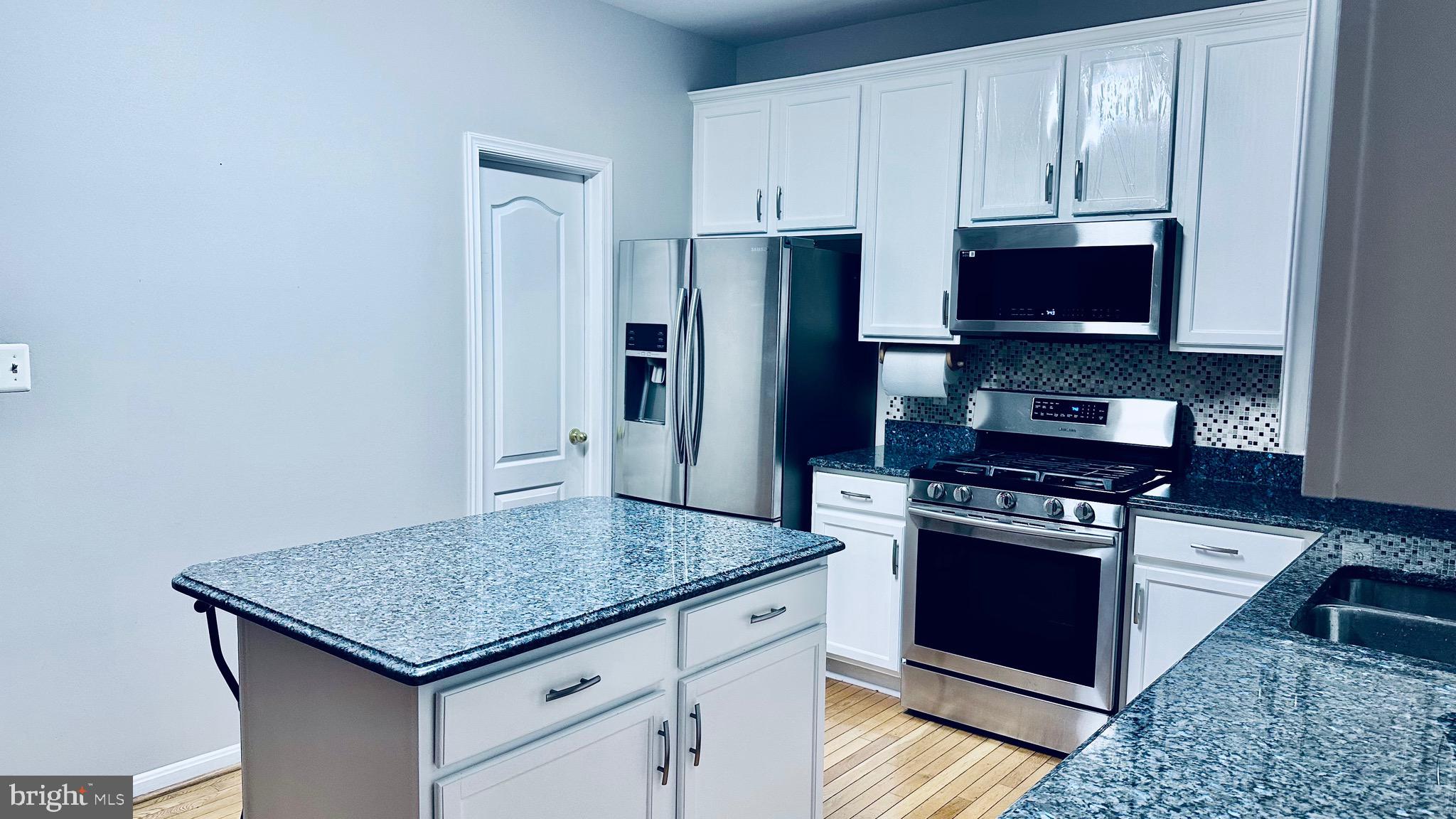 WOODLAND PARK - Residential