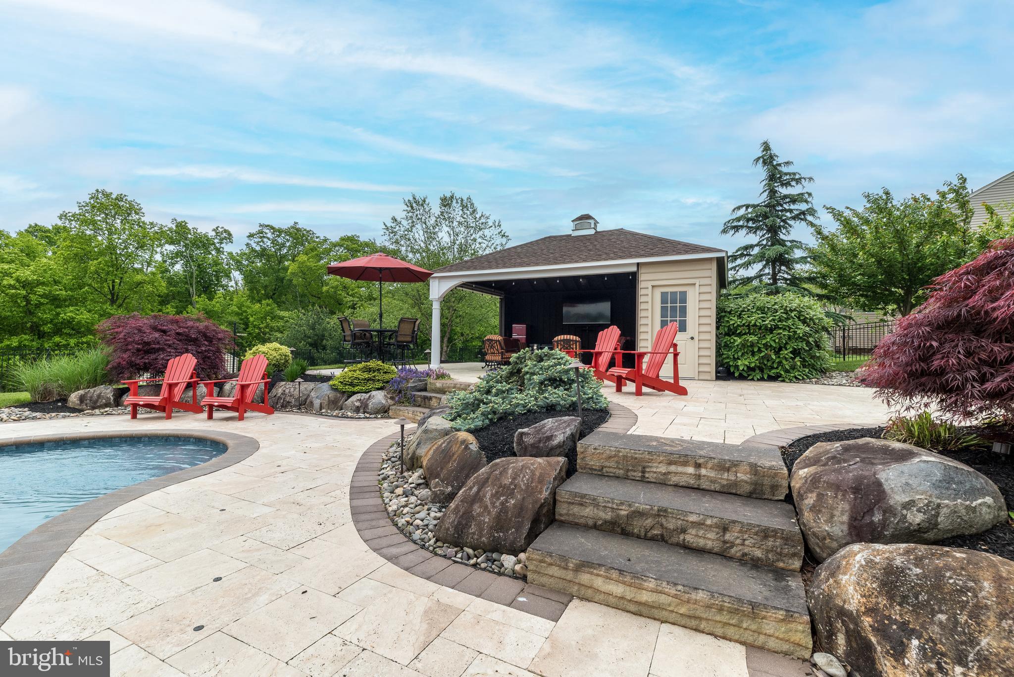 ASHLAND MEADOWS - Residential