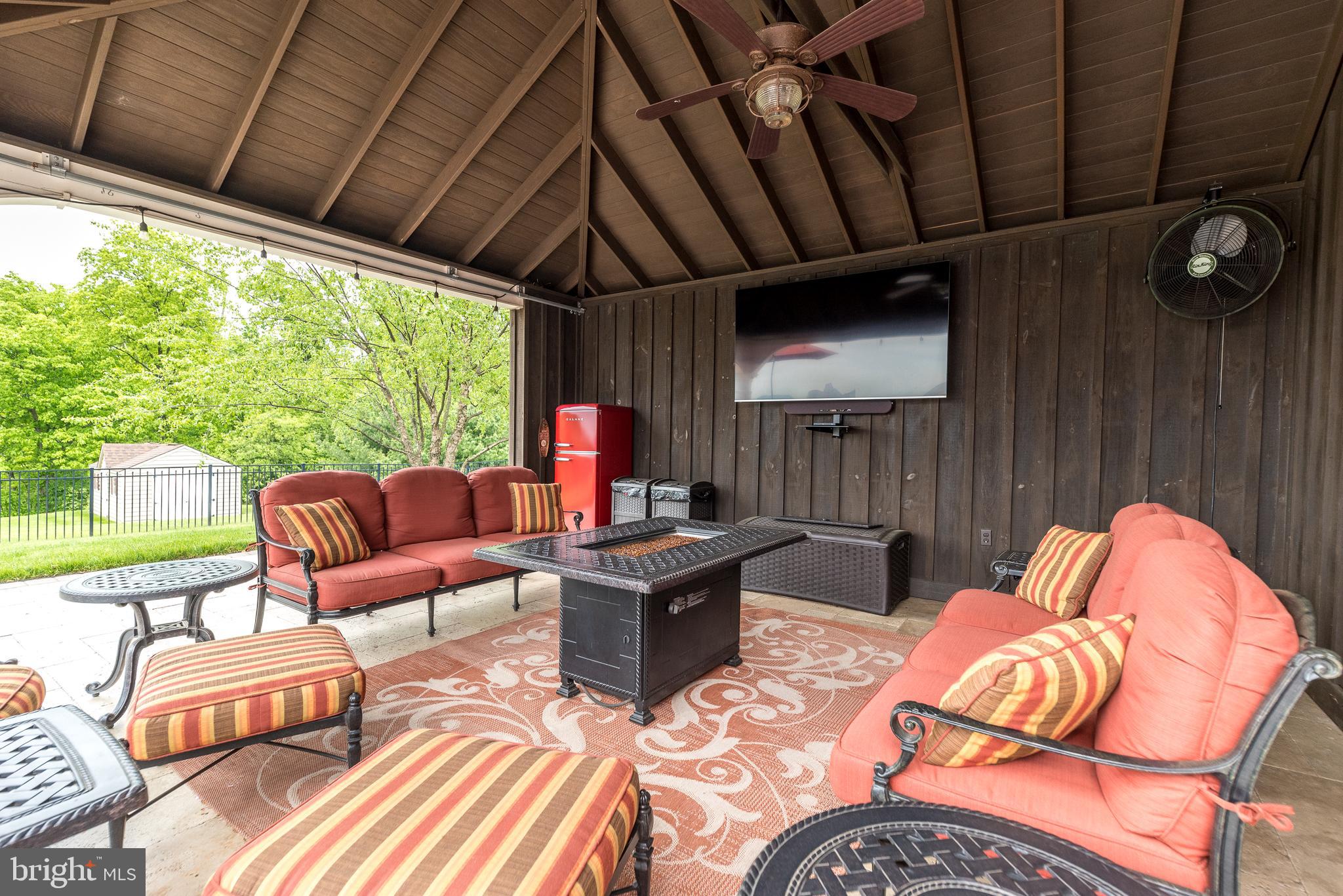 ASHLAND MEADOWS - Residential