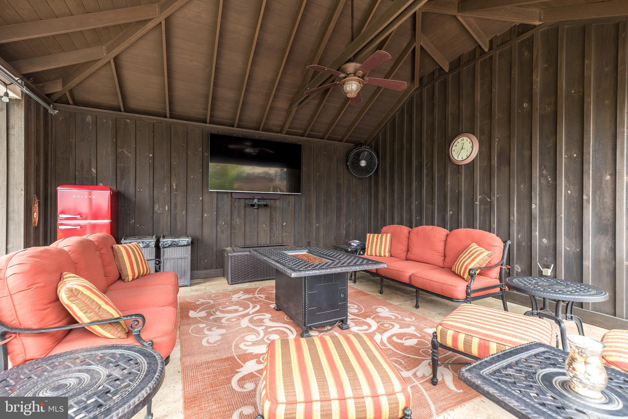 ASHLAND MEADOWS - Residential