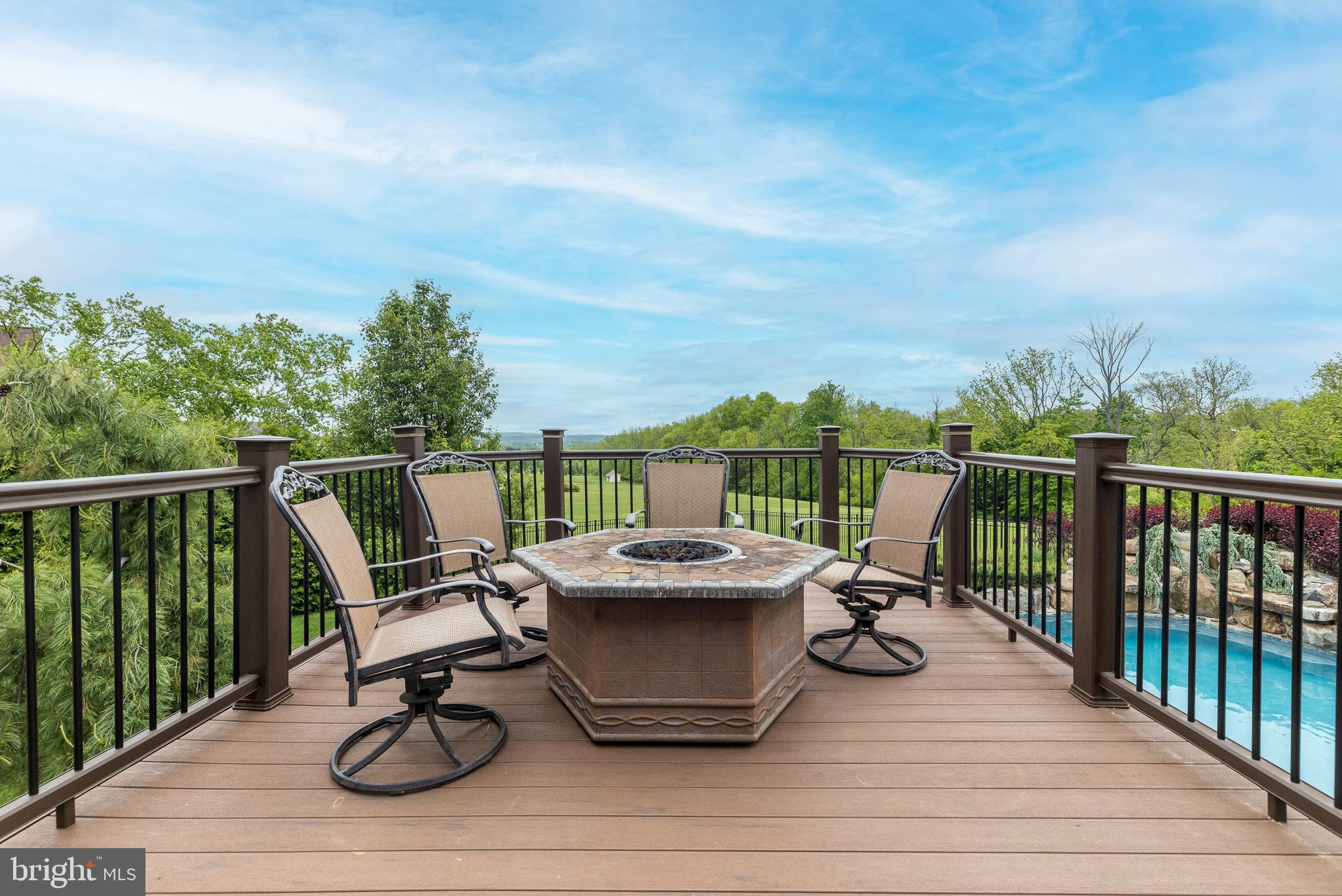 ASHLAND MEADOWS - Residential