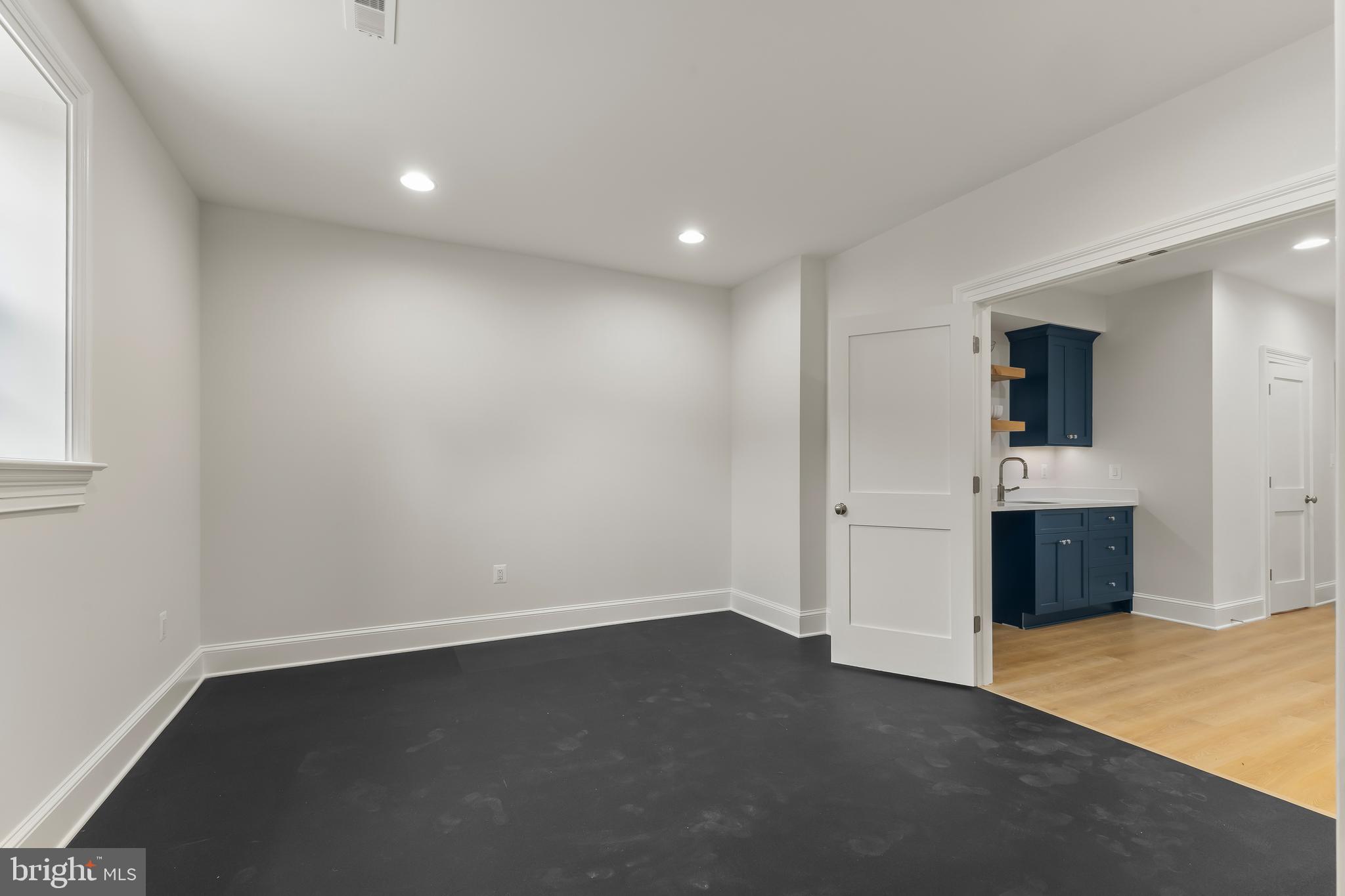 PLYMOUTH HAVEN - Residential