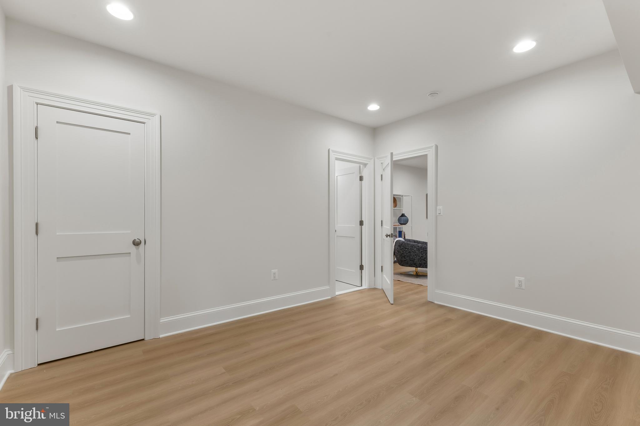 PLYMOUTH HAVEN - Residential