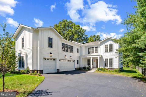 8628 PLYMOUTH ROAD ALEXANDRIA VA 22308