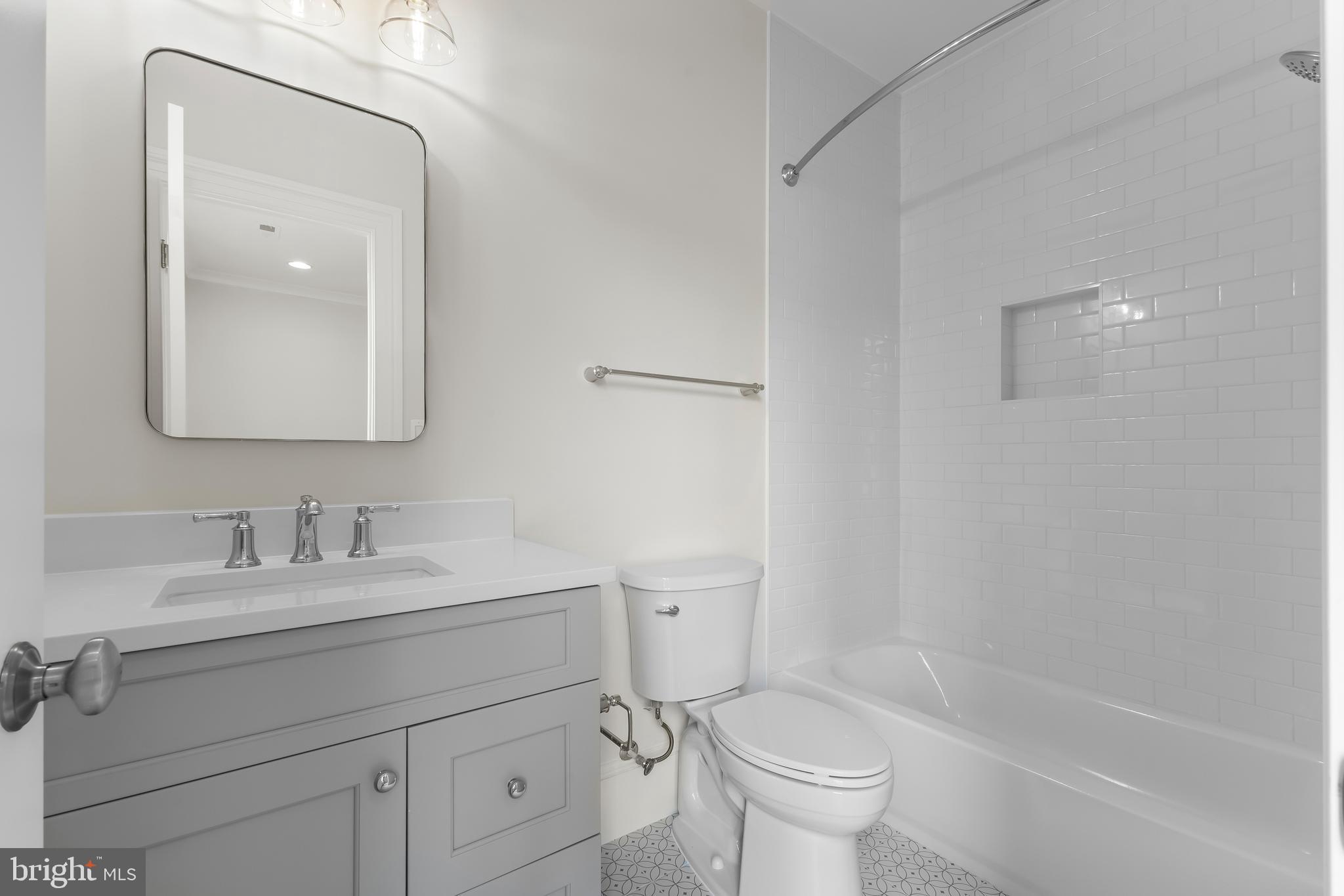 PLYMOUTH HAVEN - Residential