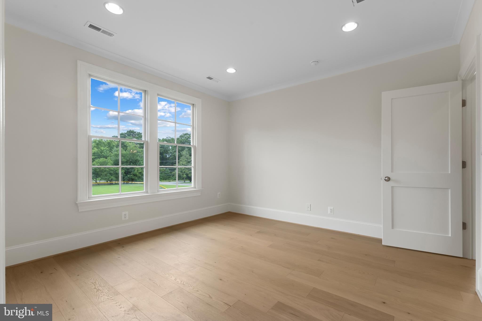 PLYMOUTH HAVEN - Residential