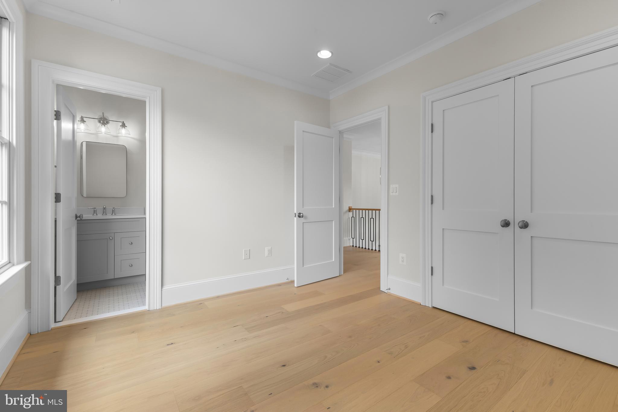 PLYMOUTH HAVEN - Residential