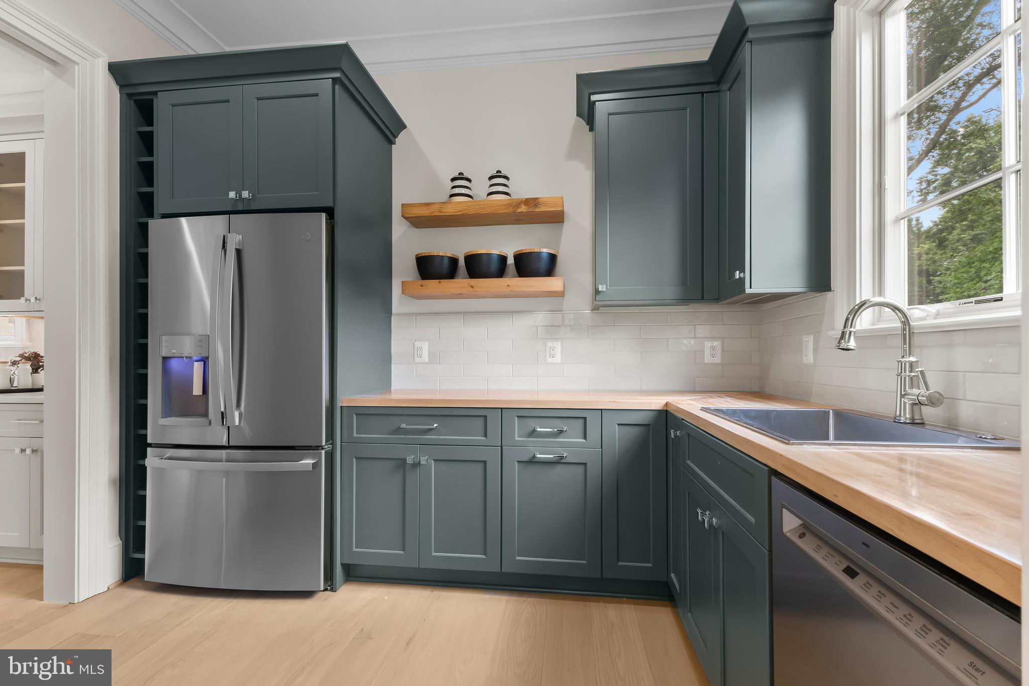 PLYMOUTH HAVEN - Residential