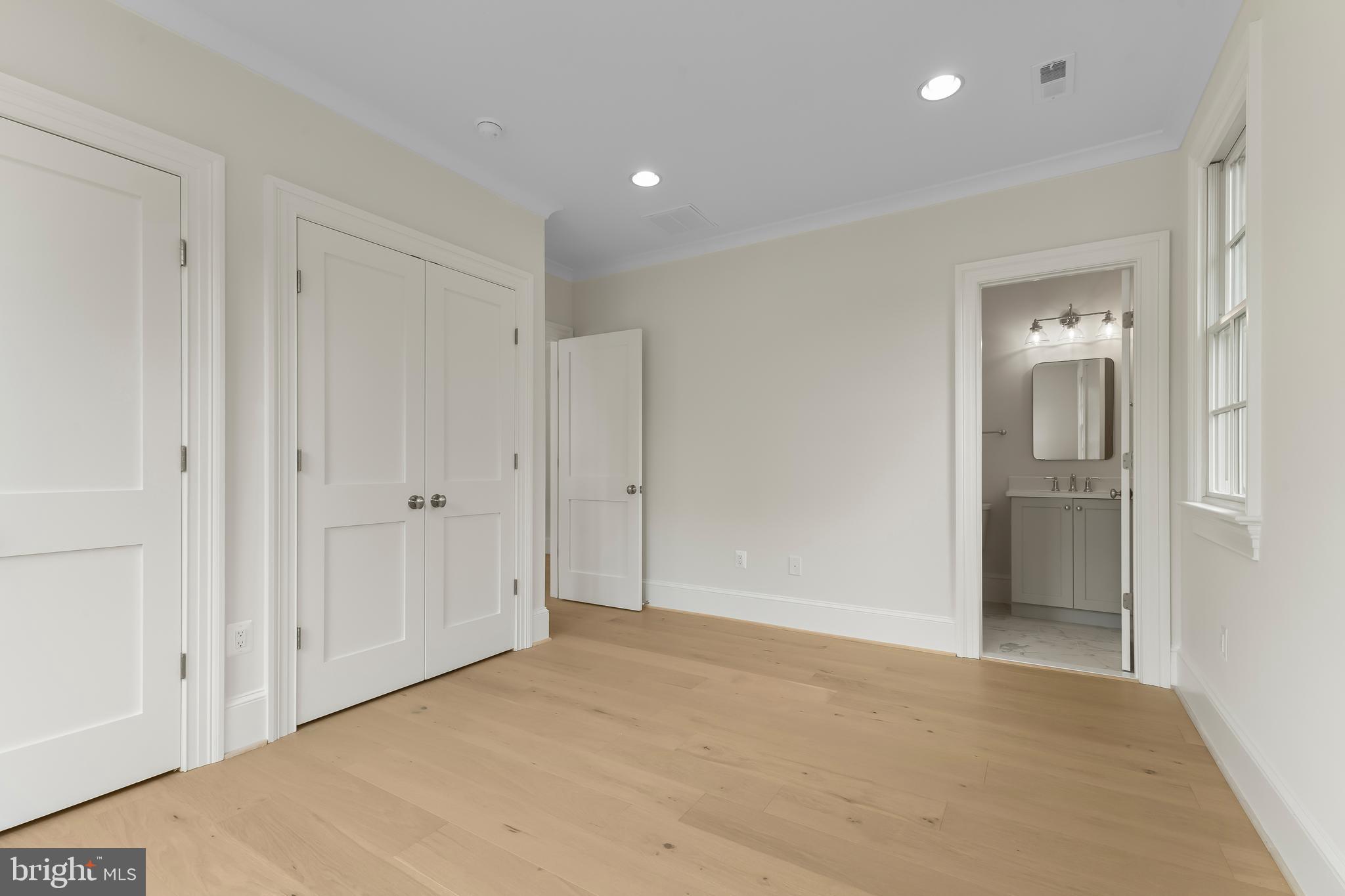 PLYMOUTH HAVEN - Residential