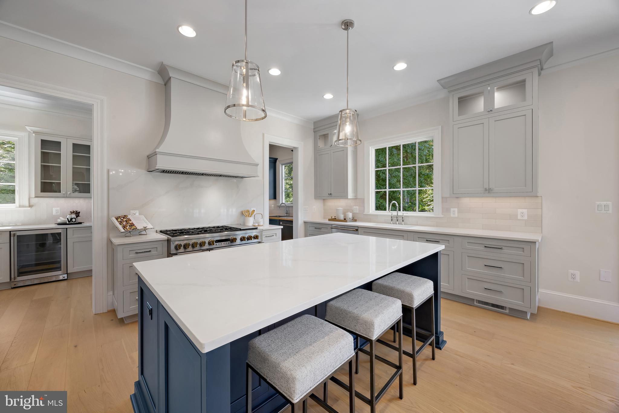 PLYMOUTH HAVEN - Residential