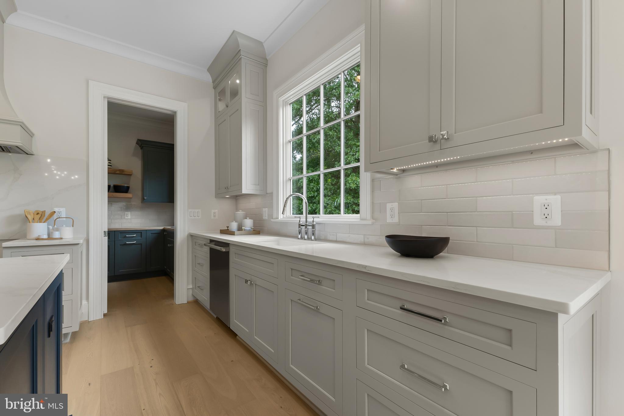 PLYMOUTH HAVEN - Residential