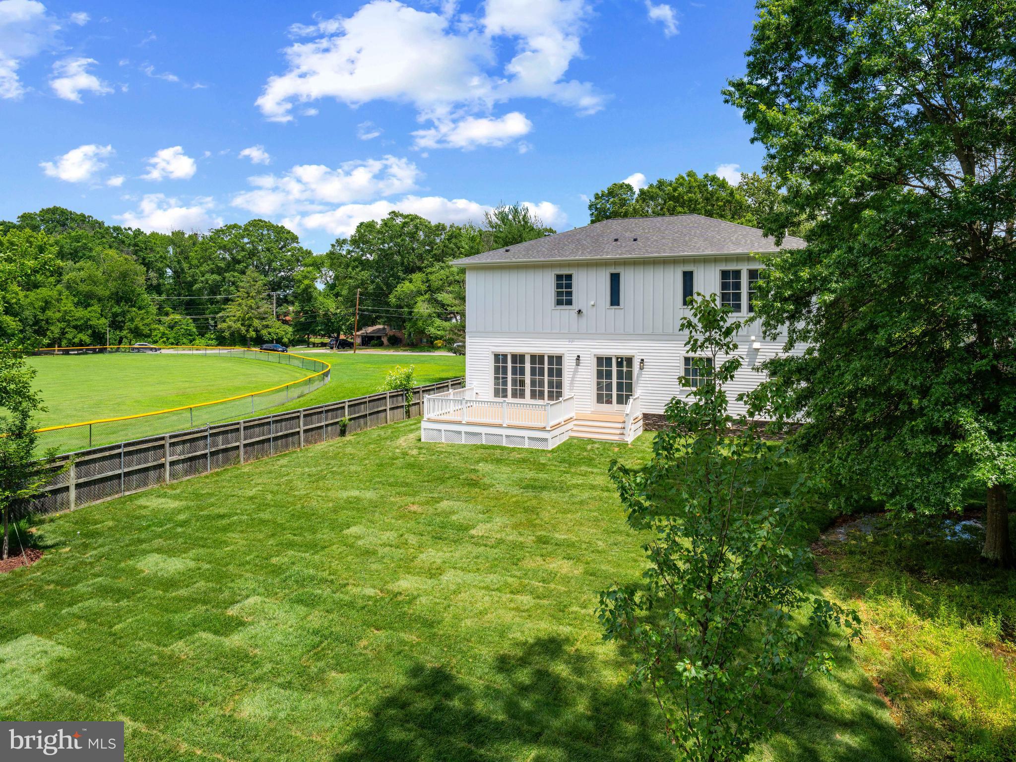 PLYMOUTH HAVEN - Residential