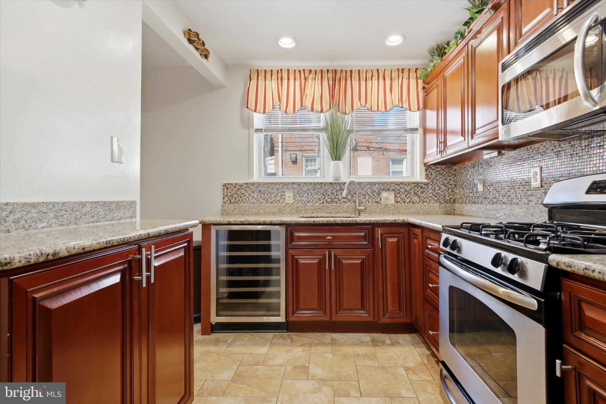 WEST OAK LANE - Residential