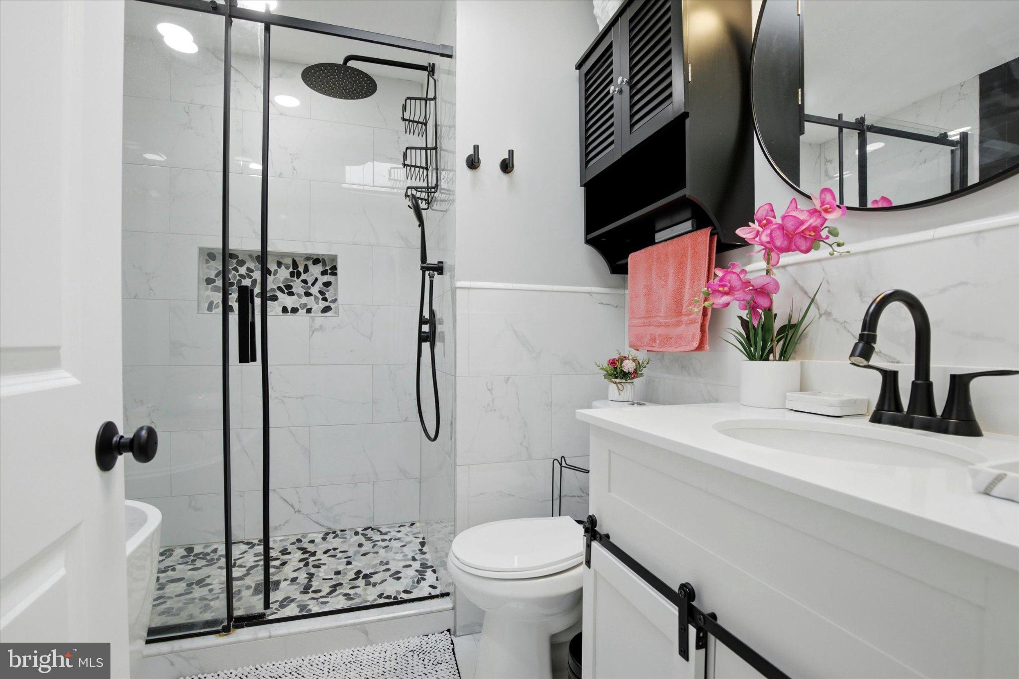 WEST OAK LANE - Residential