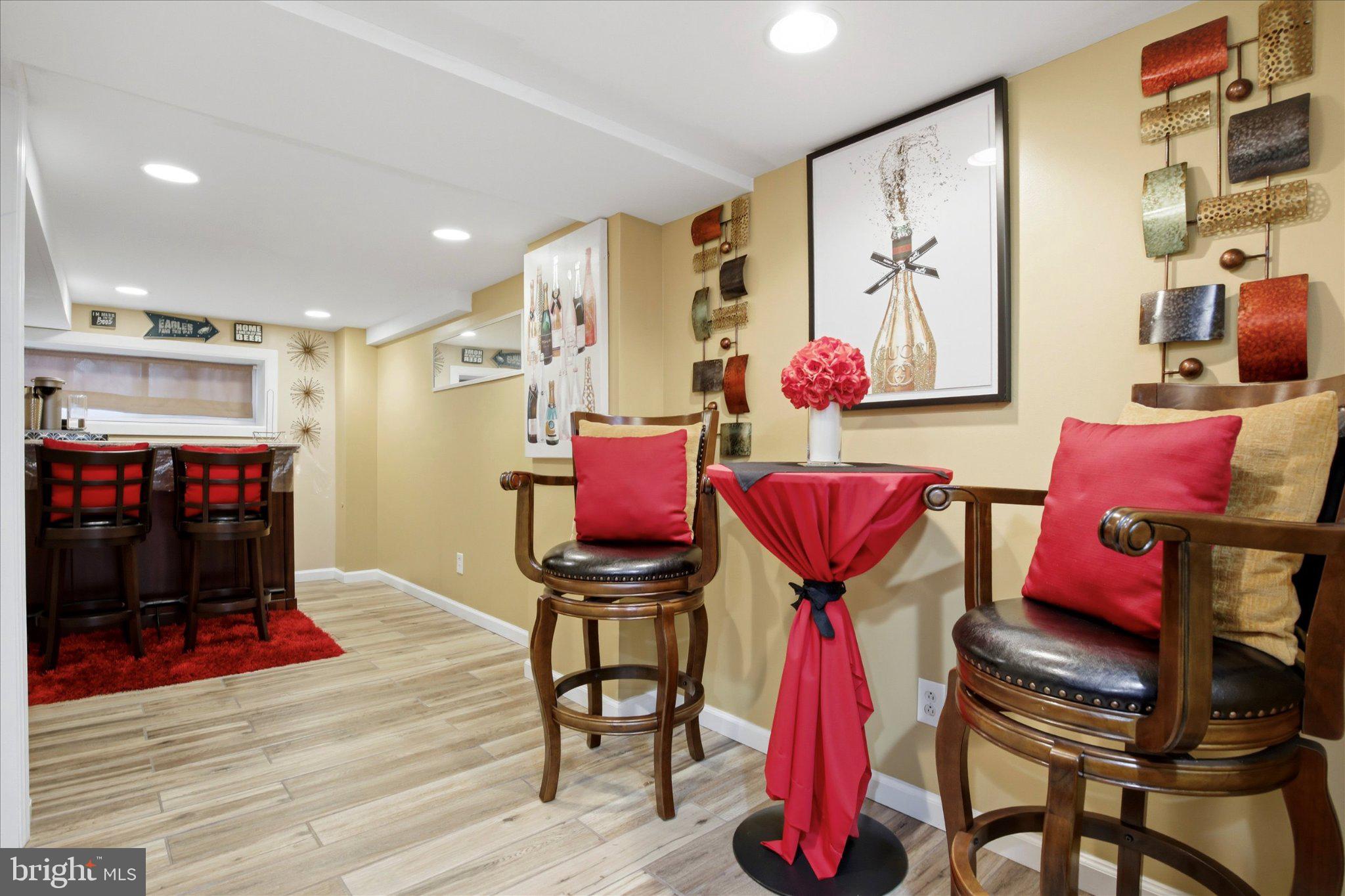 WEST OAK LANE - Residential