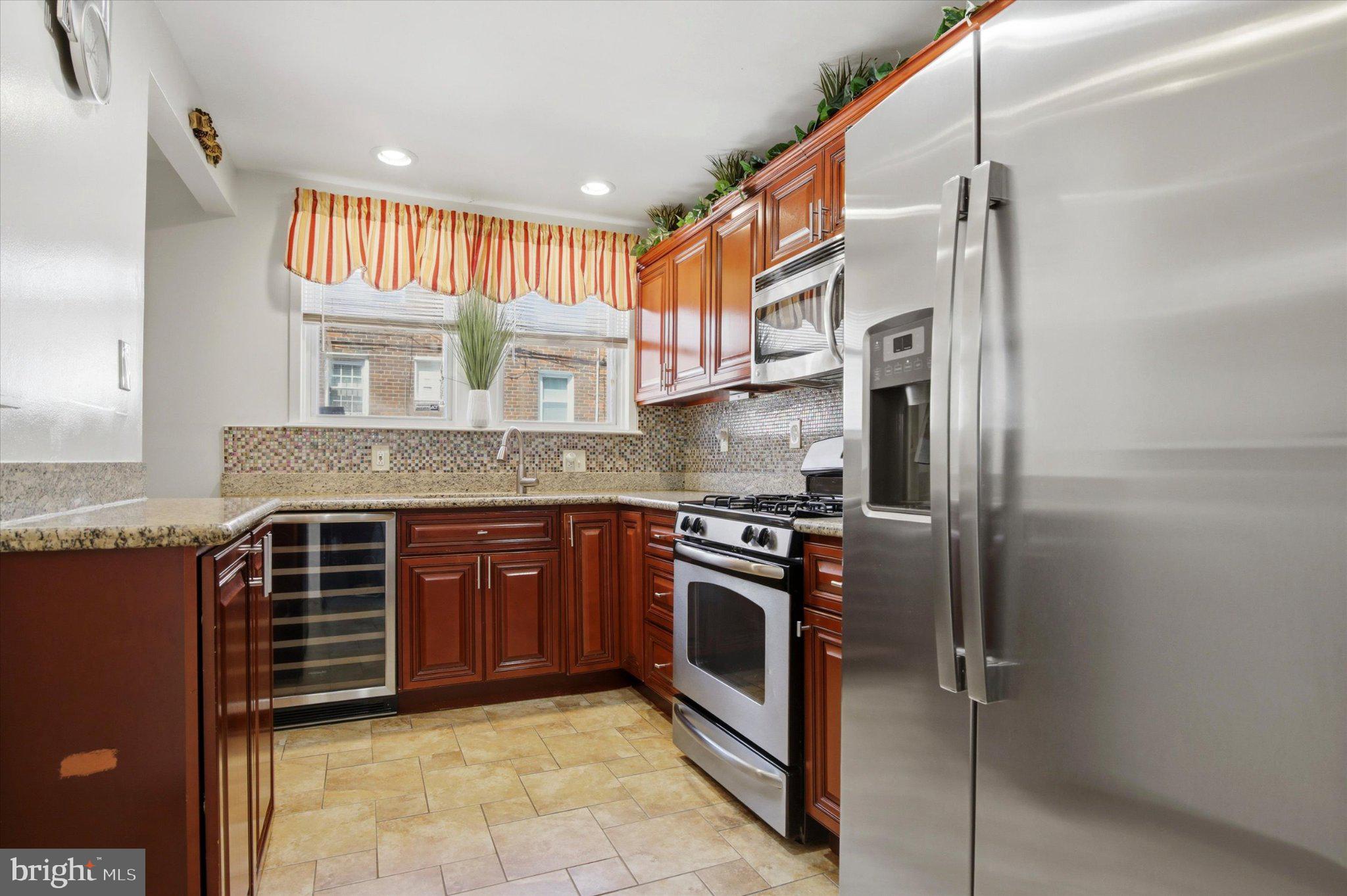 WEST OAK LANE - Residential