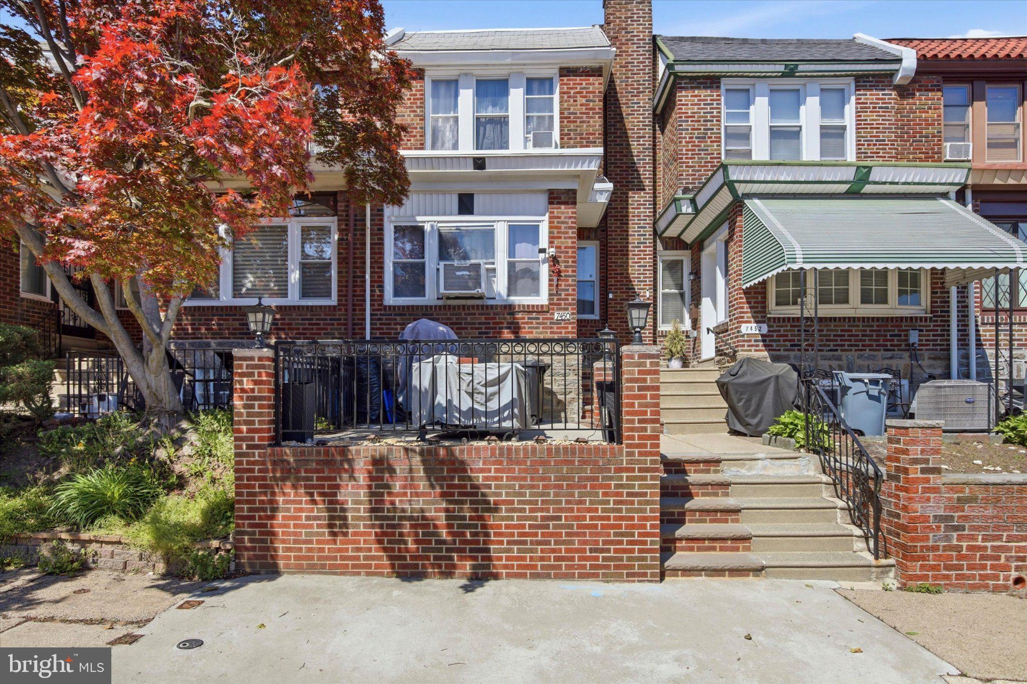 WEST OAK LANE - Residential