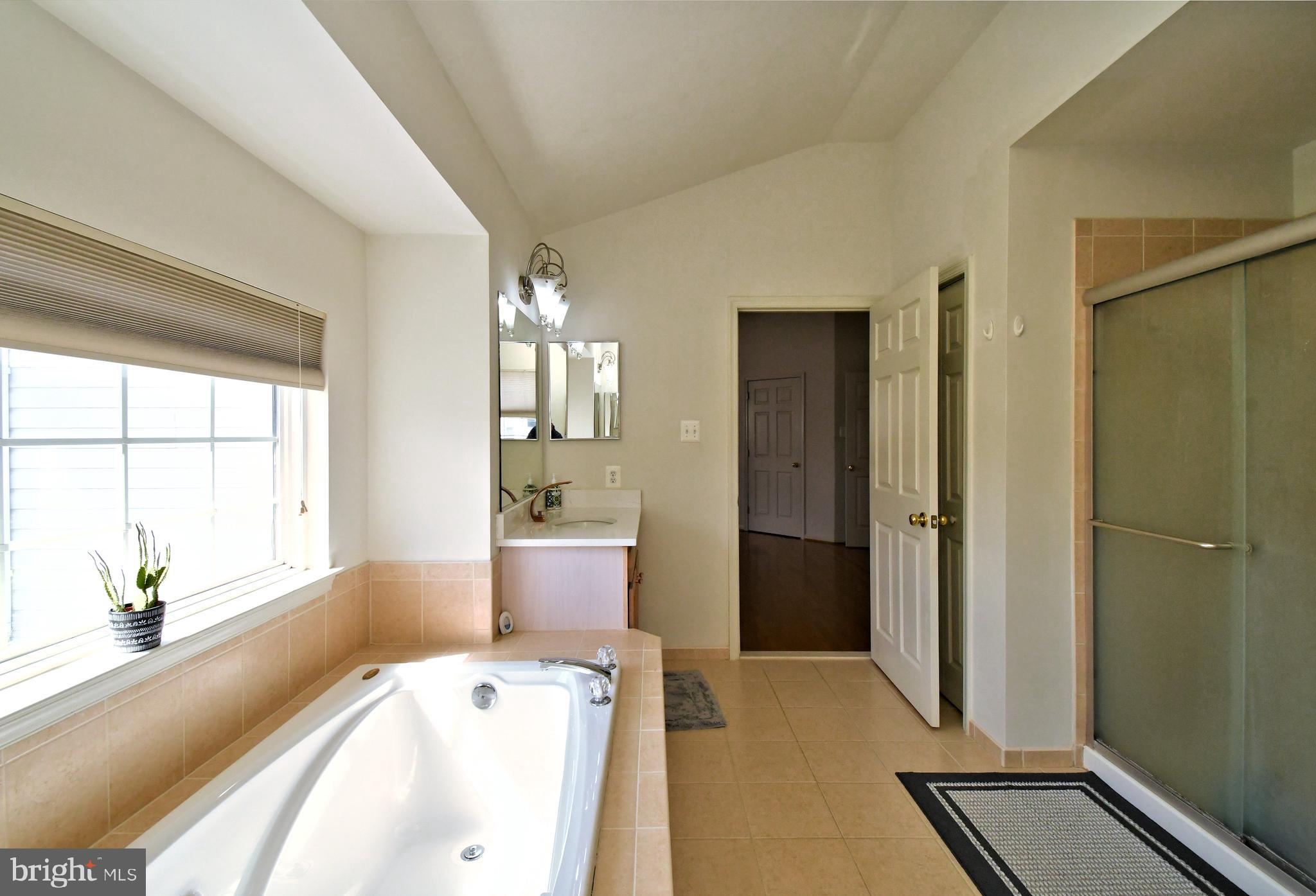 RITTENHOUSE ESTATE - Residential