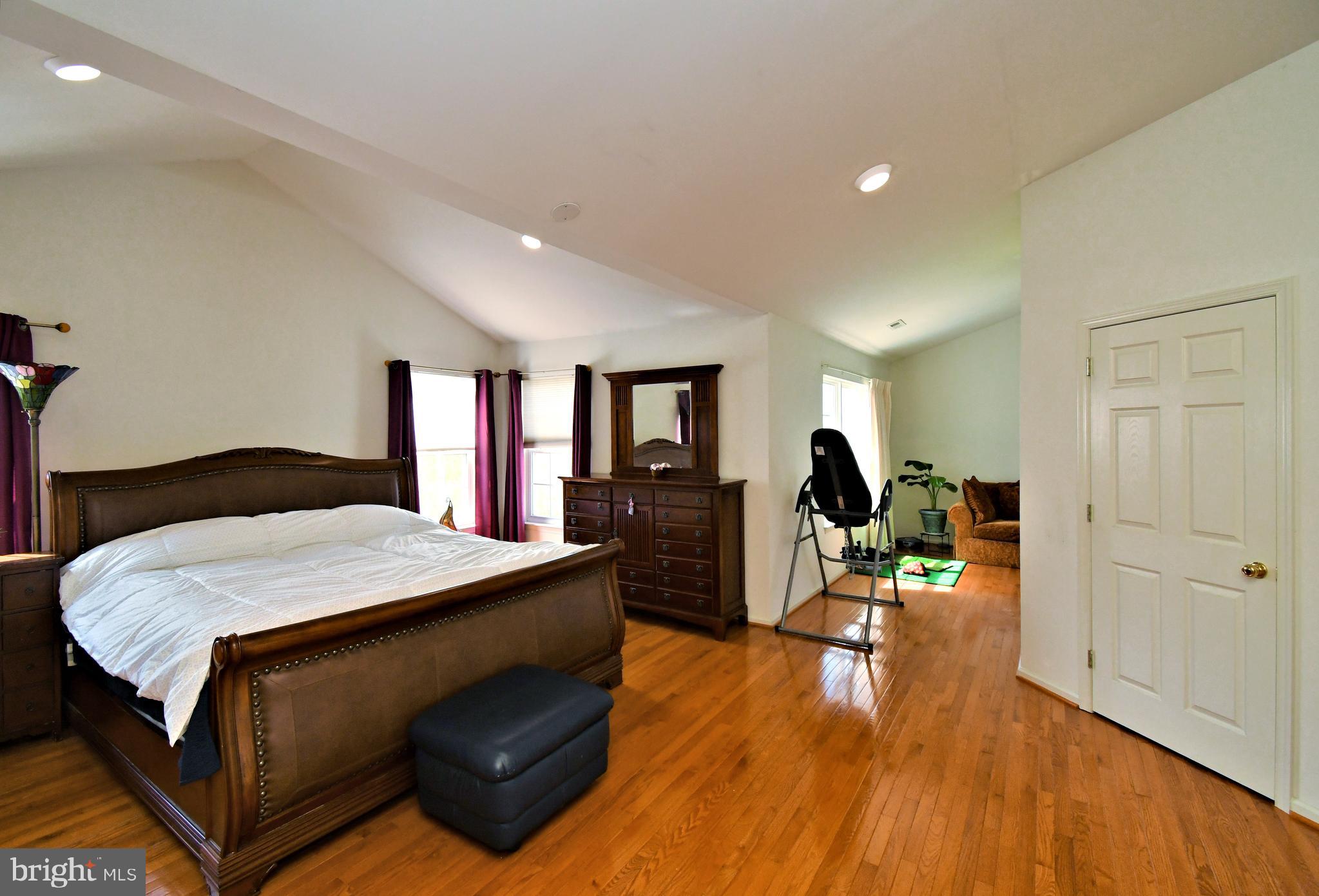 RITTENHOUSE ESTATE - Residential