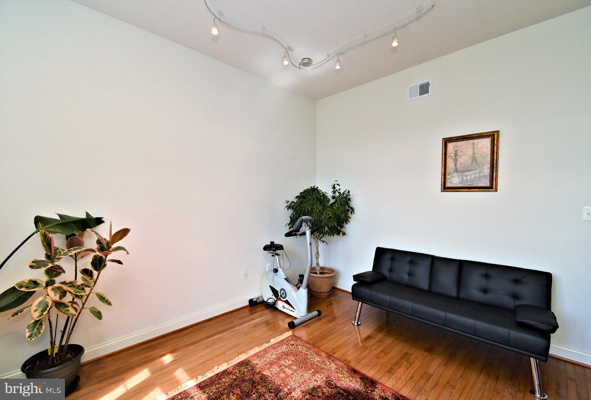 RITTENHOUSE ESTATE - Residential