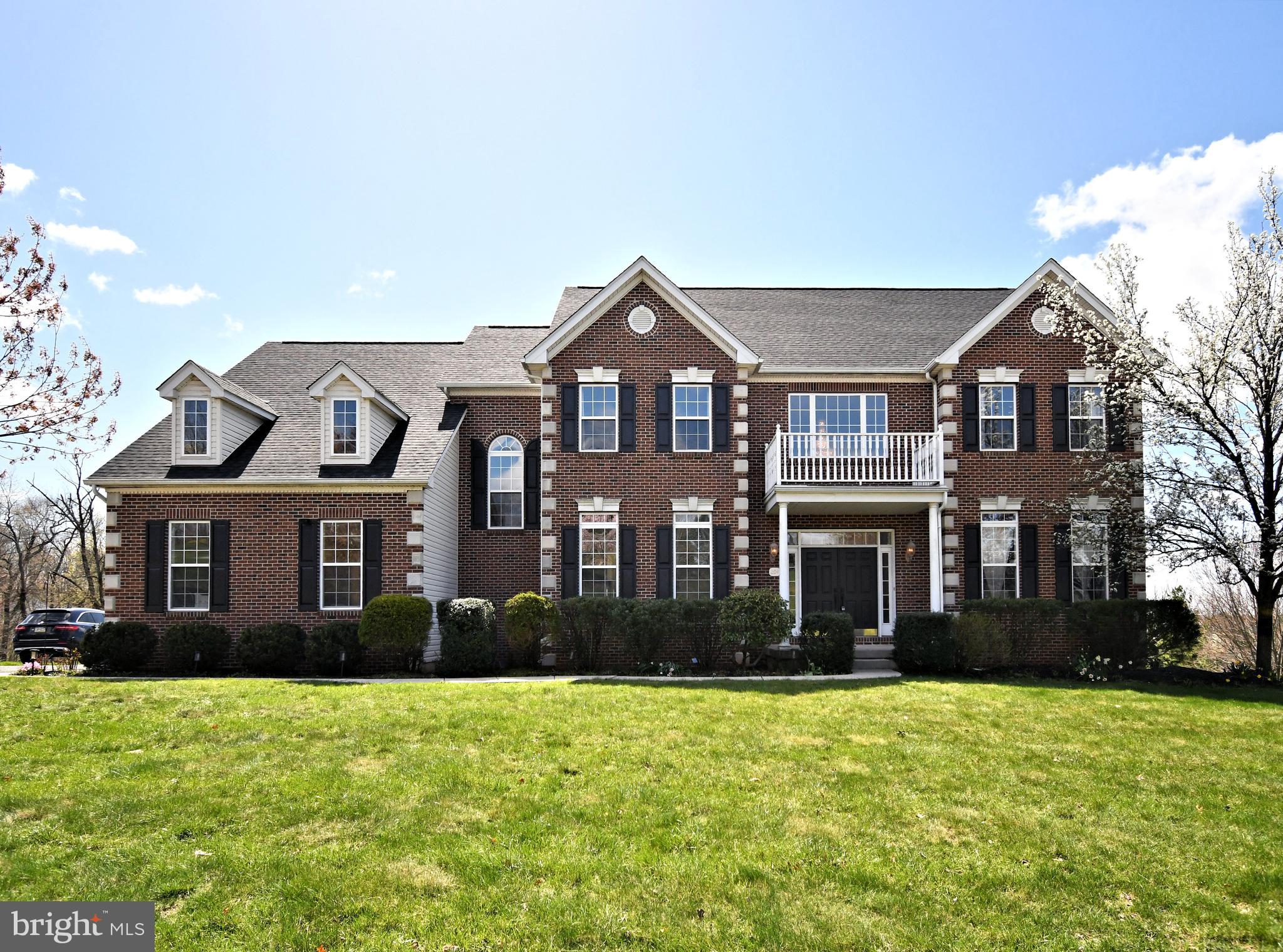 204 GRASSHOPPER LANE