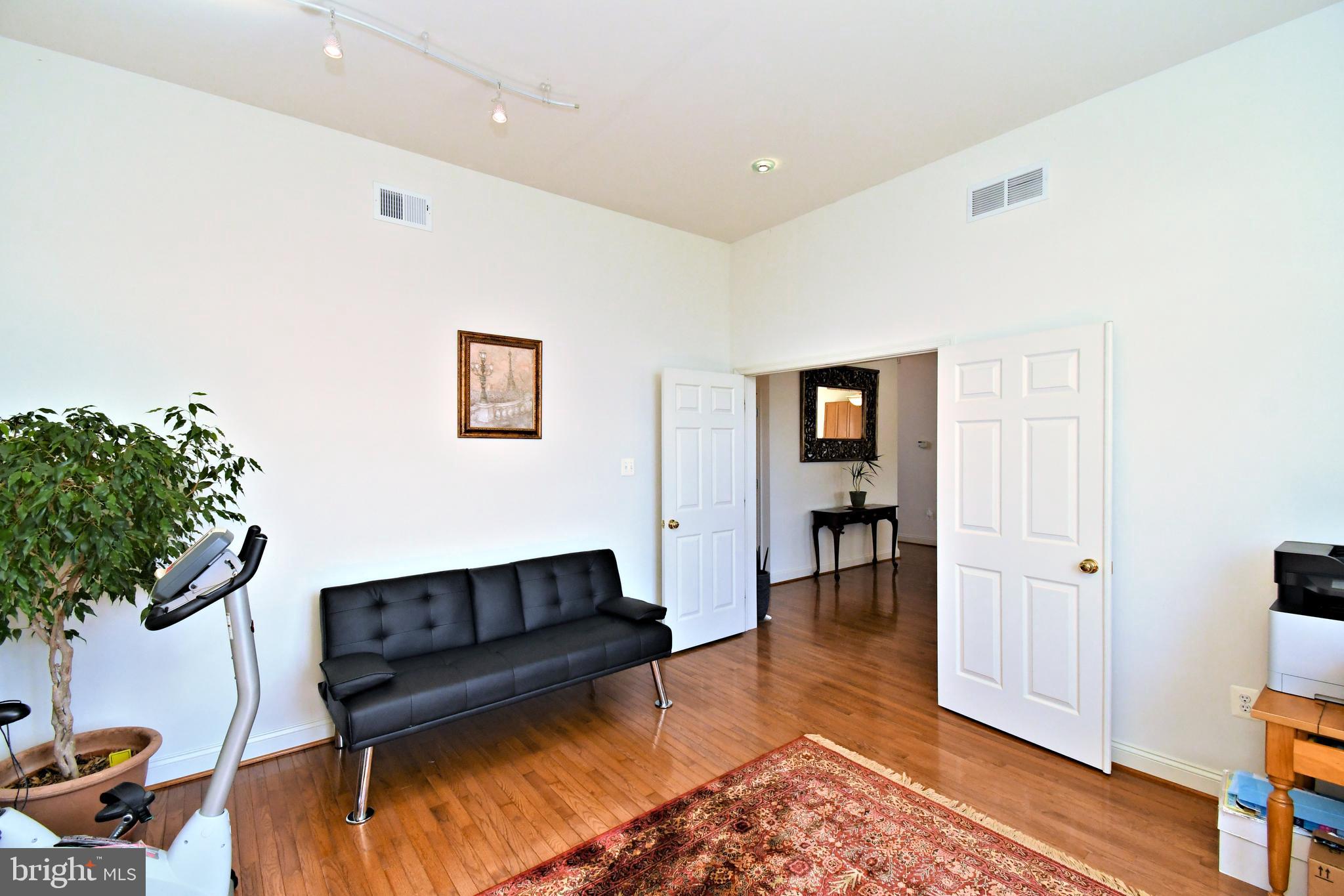 RITTENHOUSE ESTATE - Residential