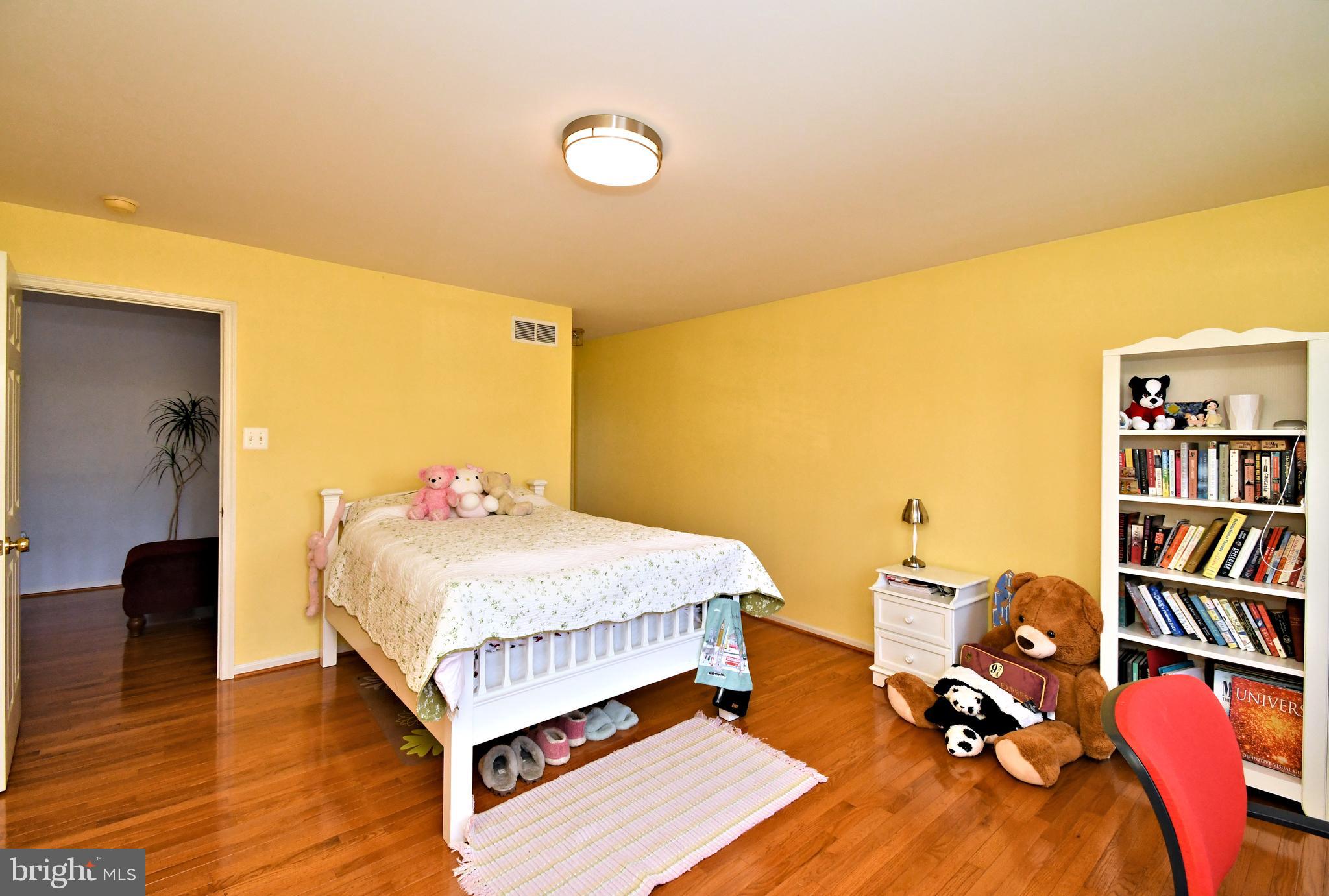 RITTENHOUSE ESTATE - Residential