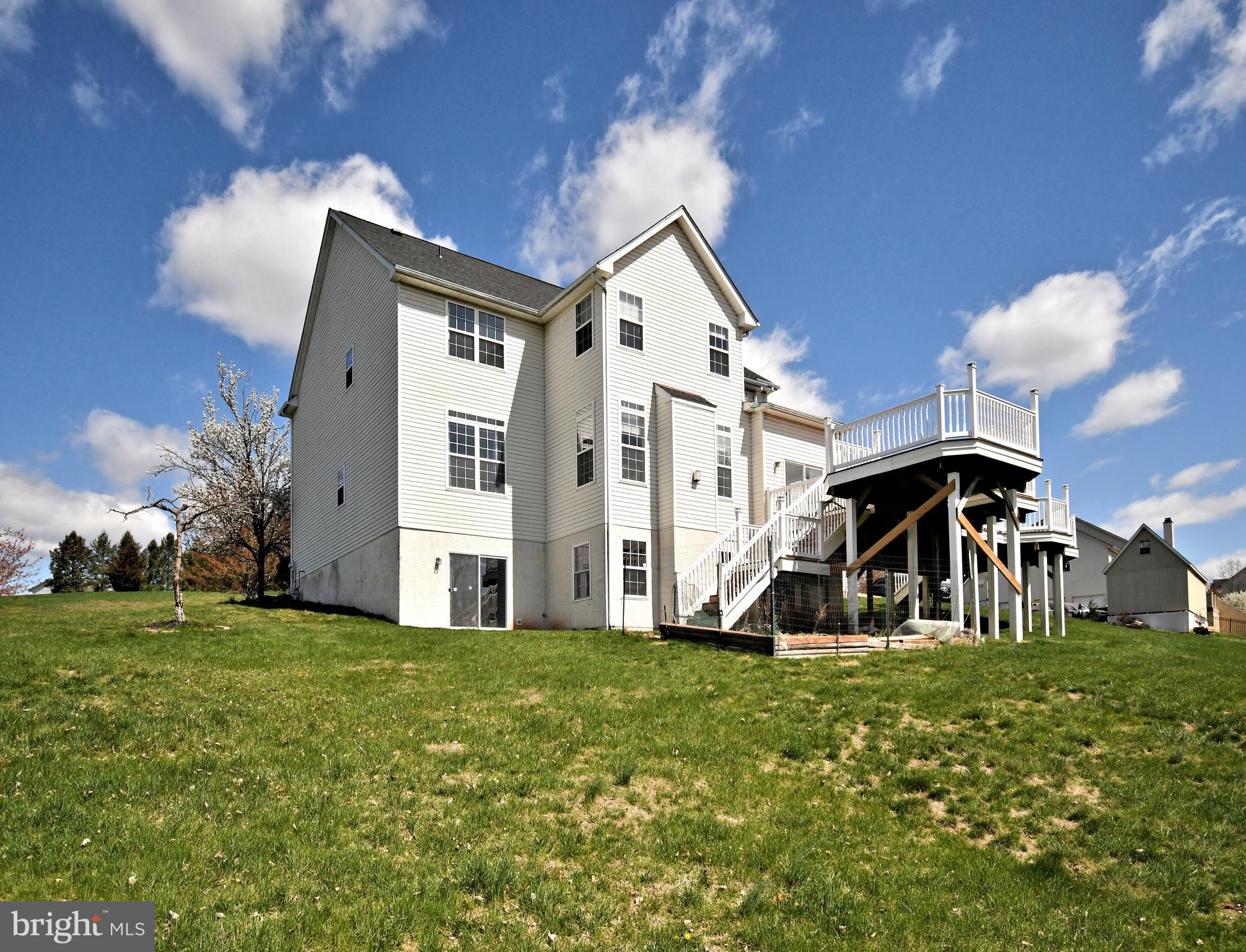 RITTENHOUSE ESTATE - Residential