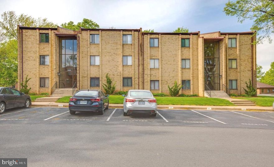 Presenting a rarely available and meticulously maintained 1-bedroom, 1-bathroom in the desirable Gardens of Crestwood Village. At 880 square feet, this residence has a spacious living room with access to the private balcony and exterior storage closet. Adjacent to the living room, the dining area seamlessly flows into a wide galley kitchen, featuring ample counter space and great storage. With an additional closet or storage space and separate laundry nook in the hallway just outside the kitchen. The bathroom comes complete with an extra-tall cabinet and a single vanity. The expansive bedroom comfortably accommodates a king-sized bed, complemented by ample closet space for all your storage needs. Additionally, this unit is accompanied by a convenient parking spot directly outside the front door, ensuring effortless access.