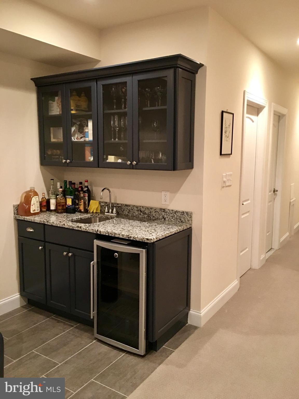 CHESTNUT HILL - Residential Lease