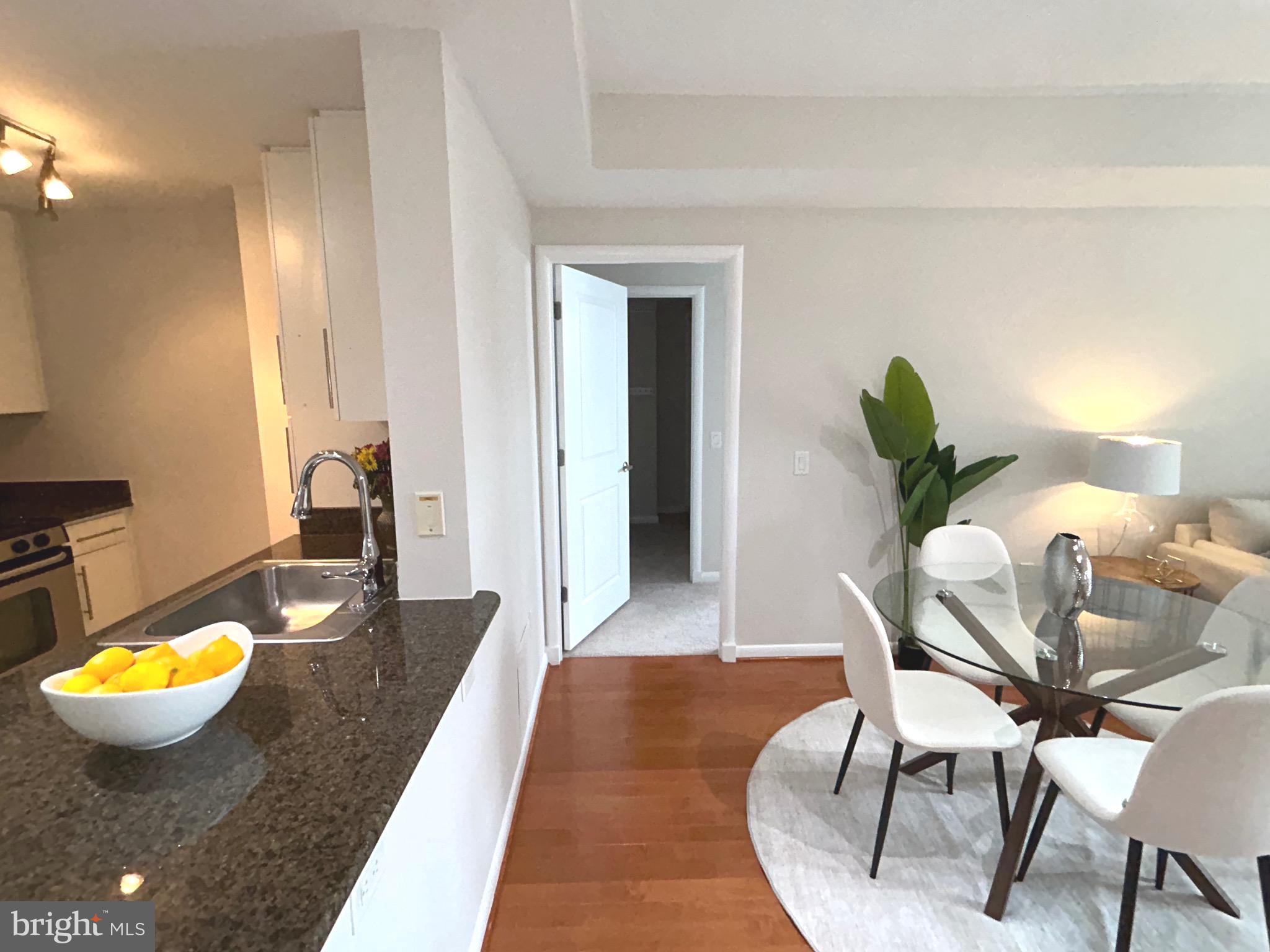 1021 N GARFIELD STREET 812