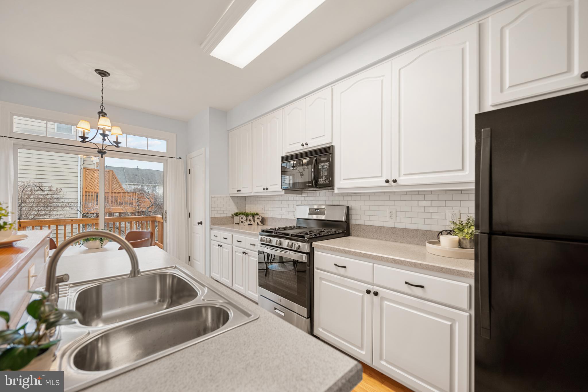 13393 DOGUES TERRACE