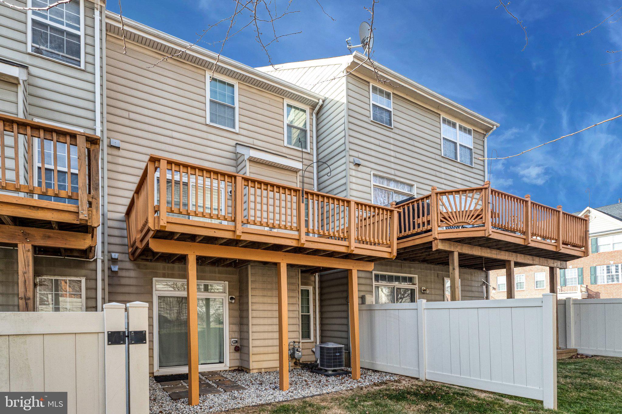 BELMONT CENTER - Residential