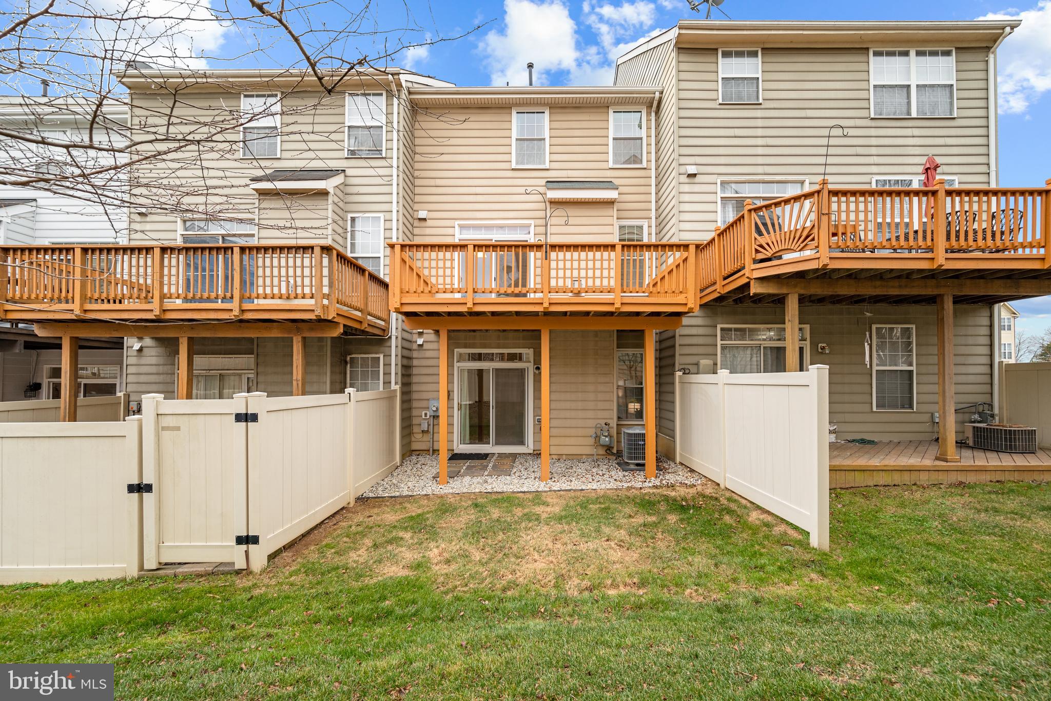 BELMONT CENTER - Residential