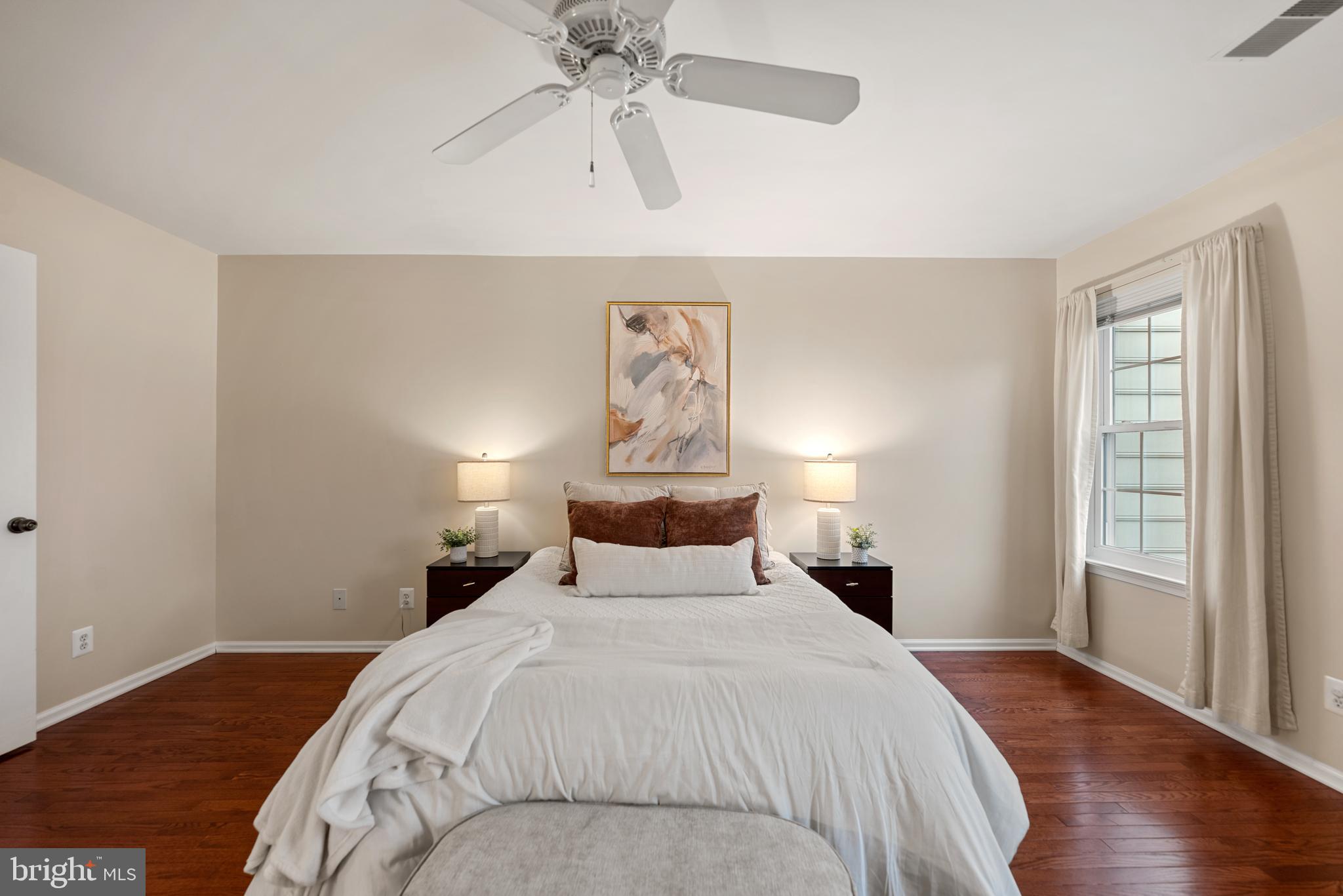 BELMONT CENTER - Residential