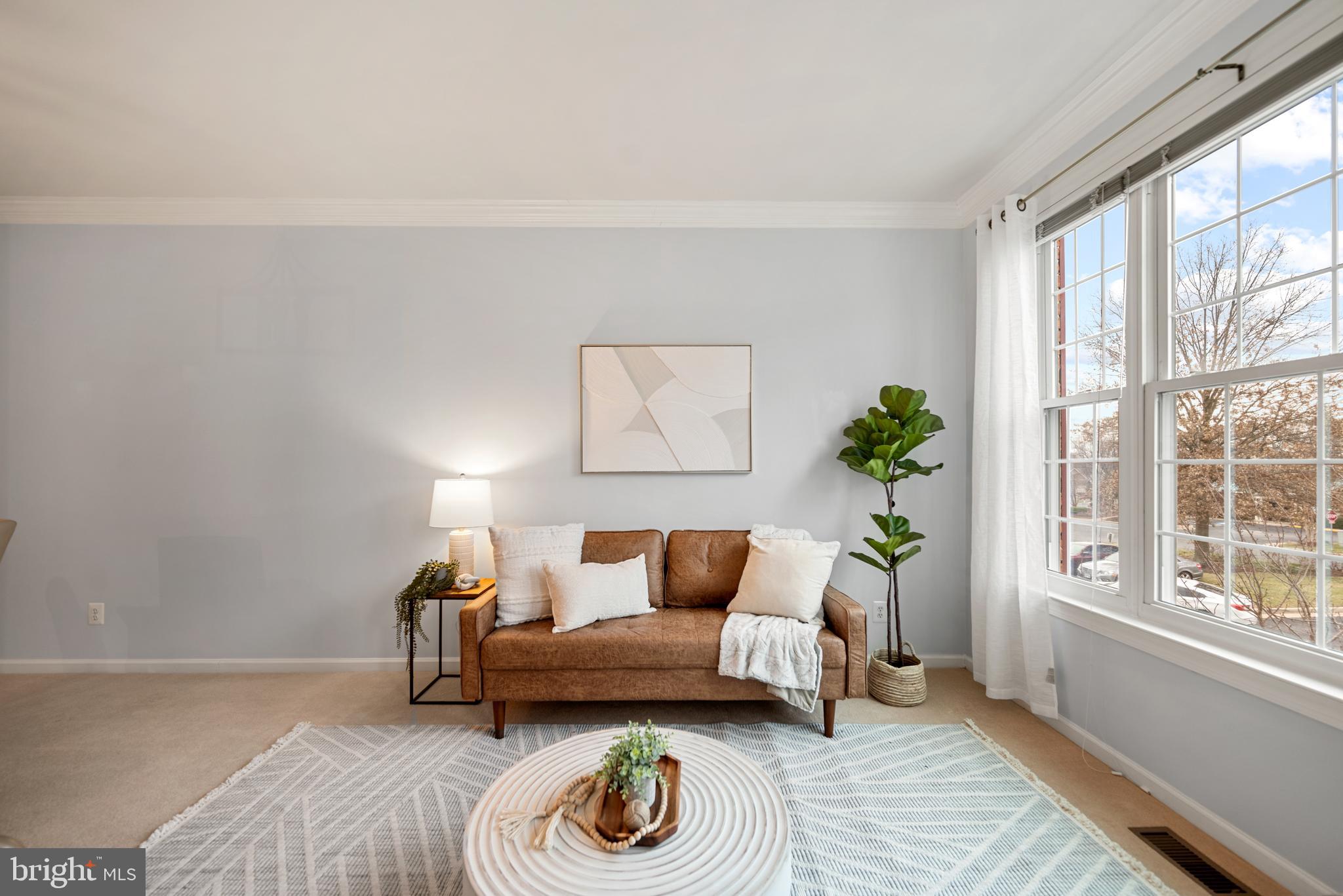 BELMONT CENTER - Residential