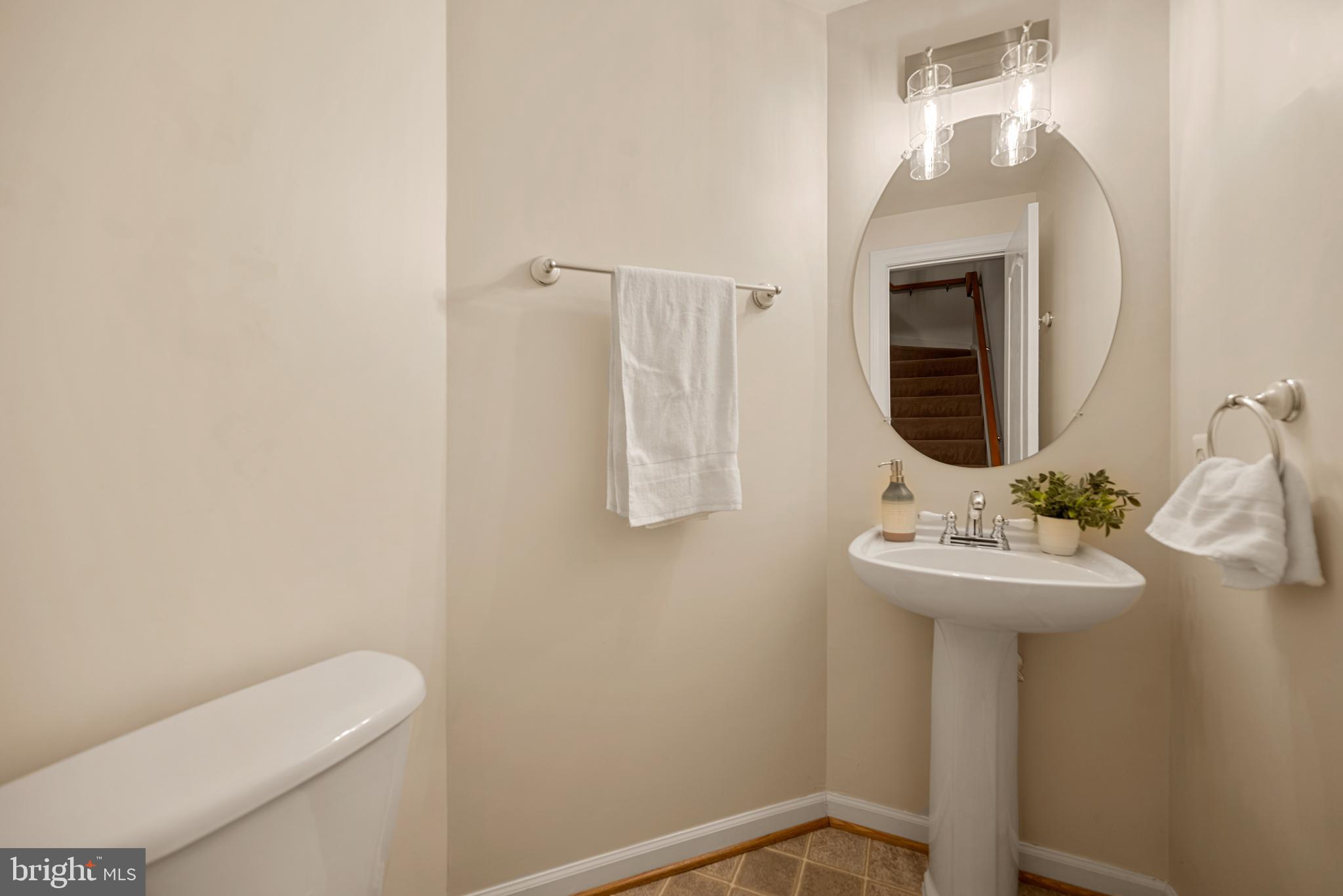 BELMONT CENTER - Residential