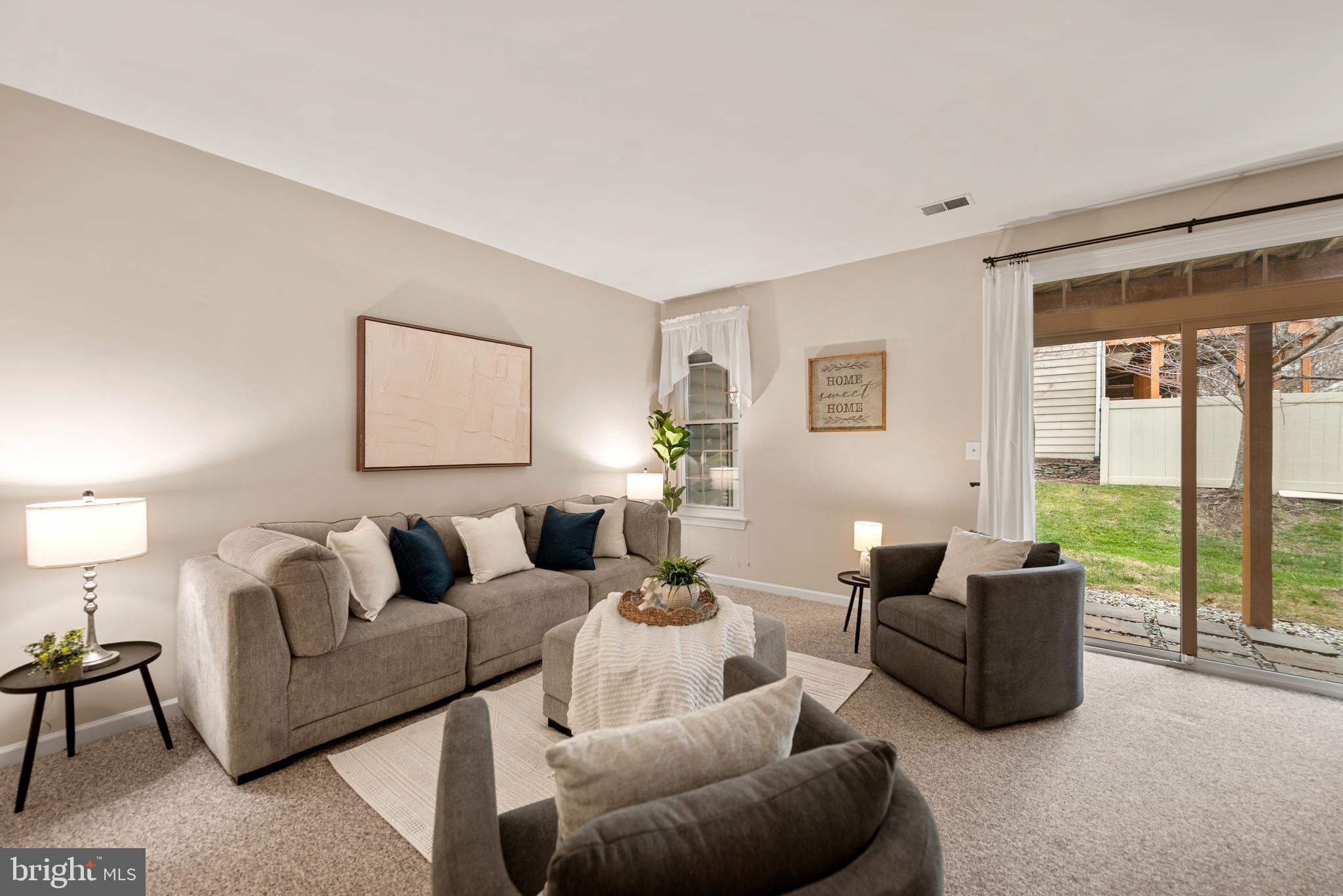 BELMONT CENTER - Residential