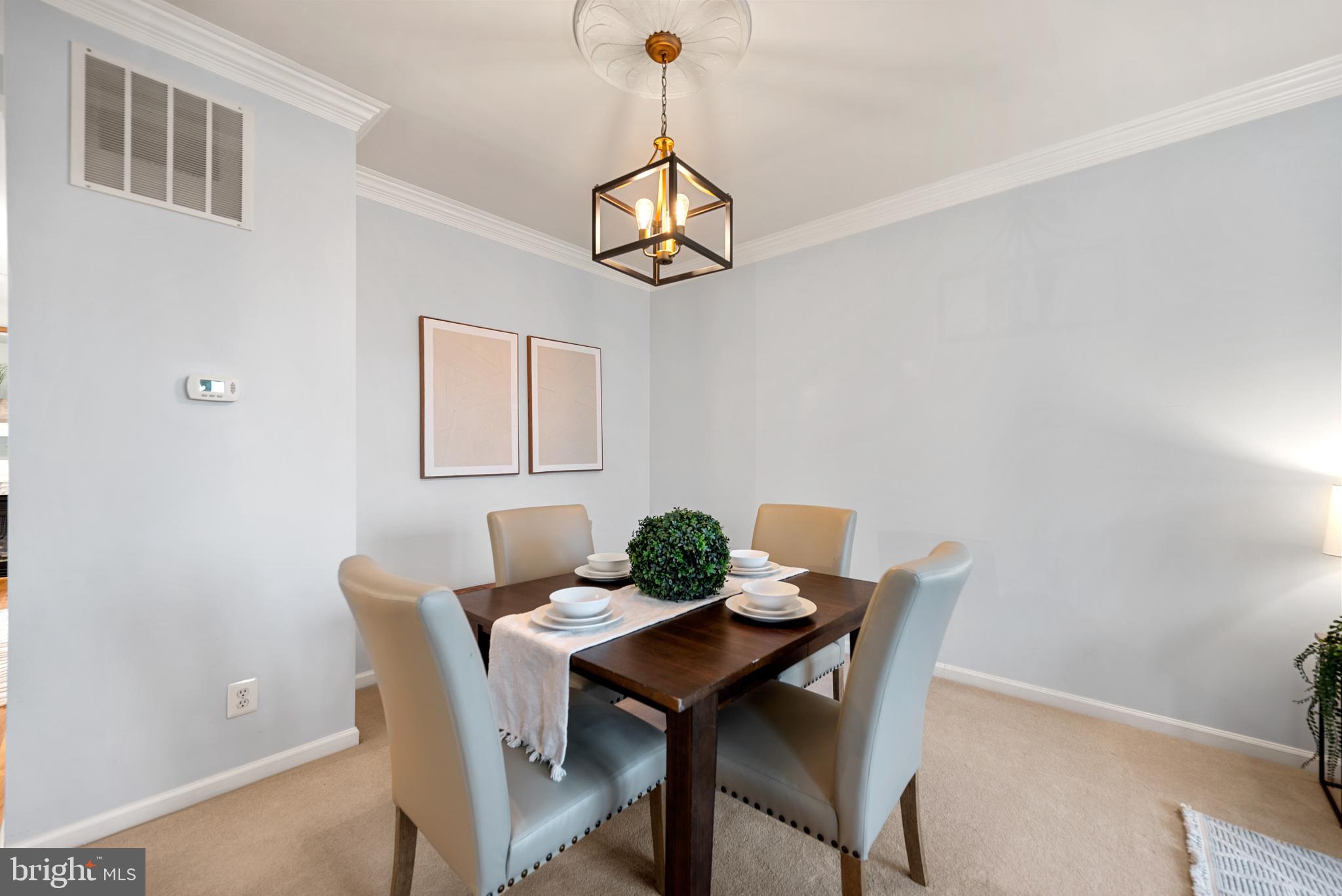 BELMONT CENTER - Residential