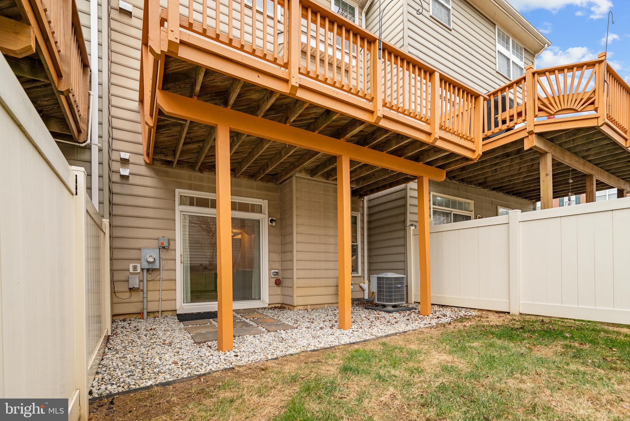 BELMONT CENTER - Residential